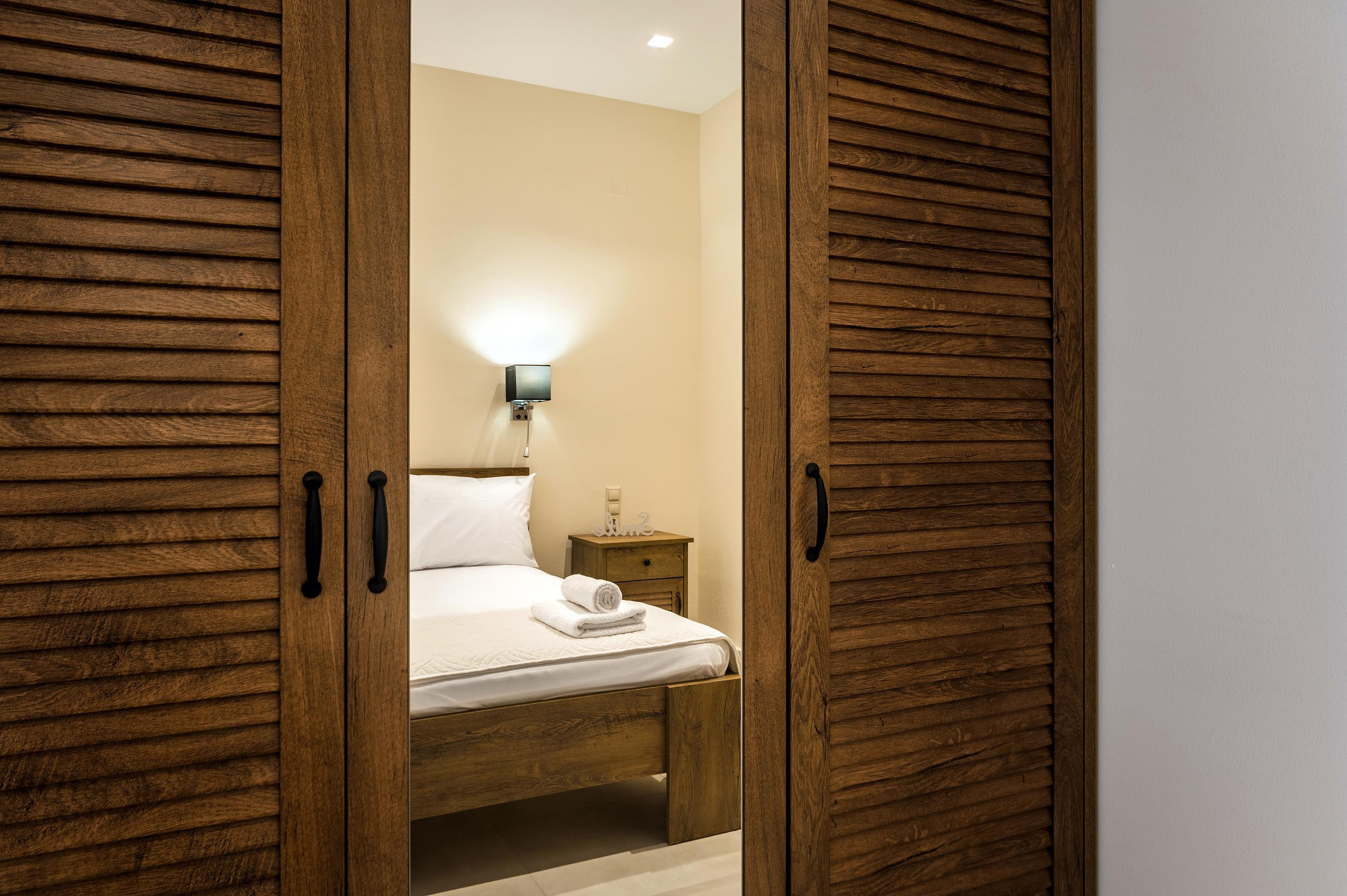 Сomments. Studio Photomax — Maxim Prikhodnyuk content, family, wedding and adver