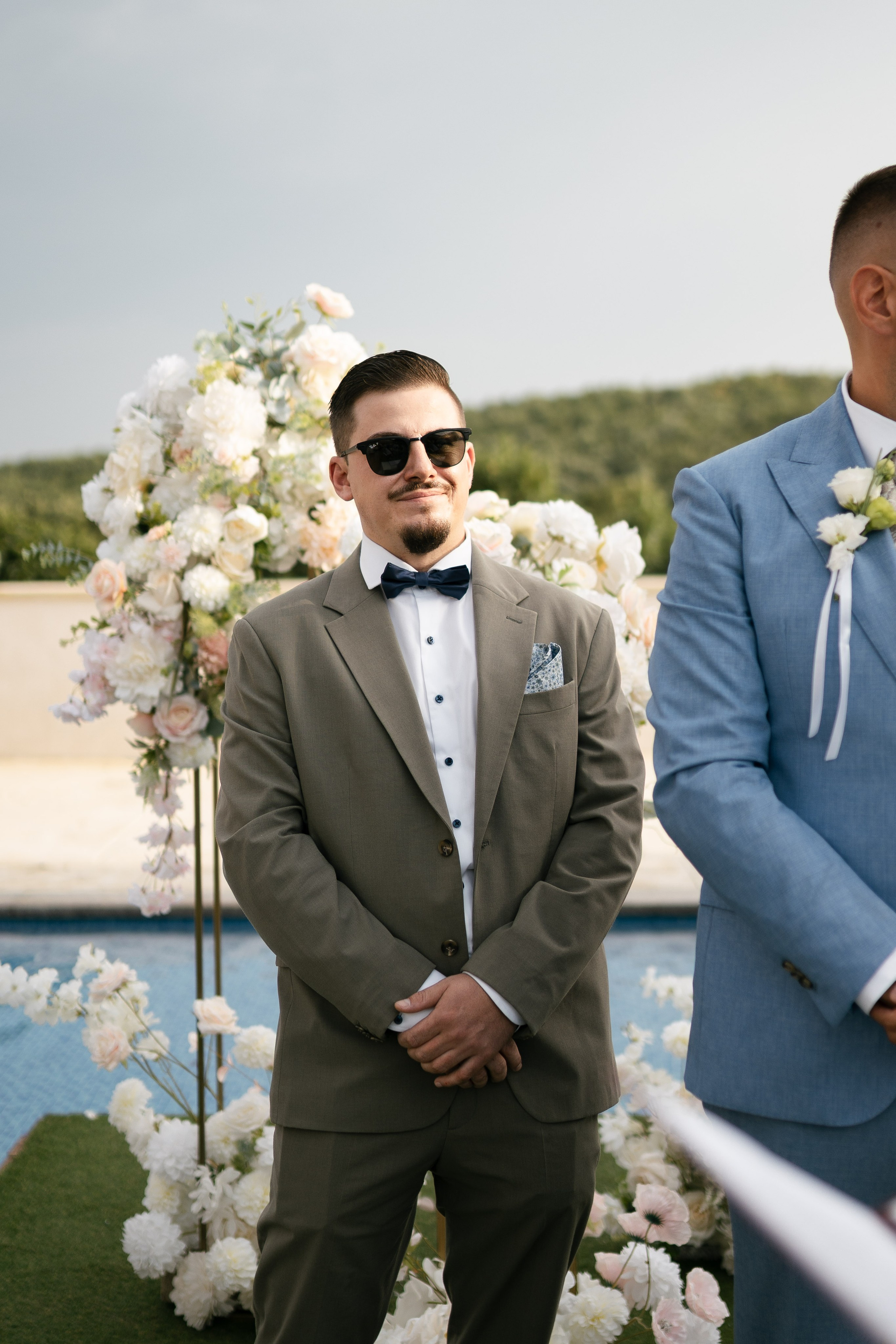 M&D|Between City Lights and Hidden Oasis. Black Sheep Produkcija| Wedding Photography and Wedding Films, based in Kragujevac, Europe / Fotograf i videograf, Kragujevac, Srbija