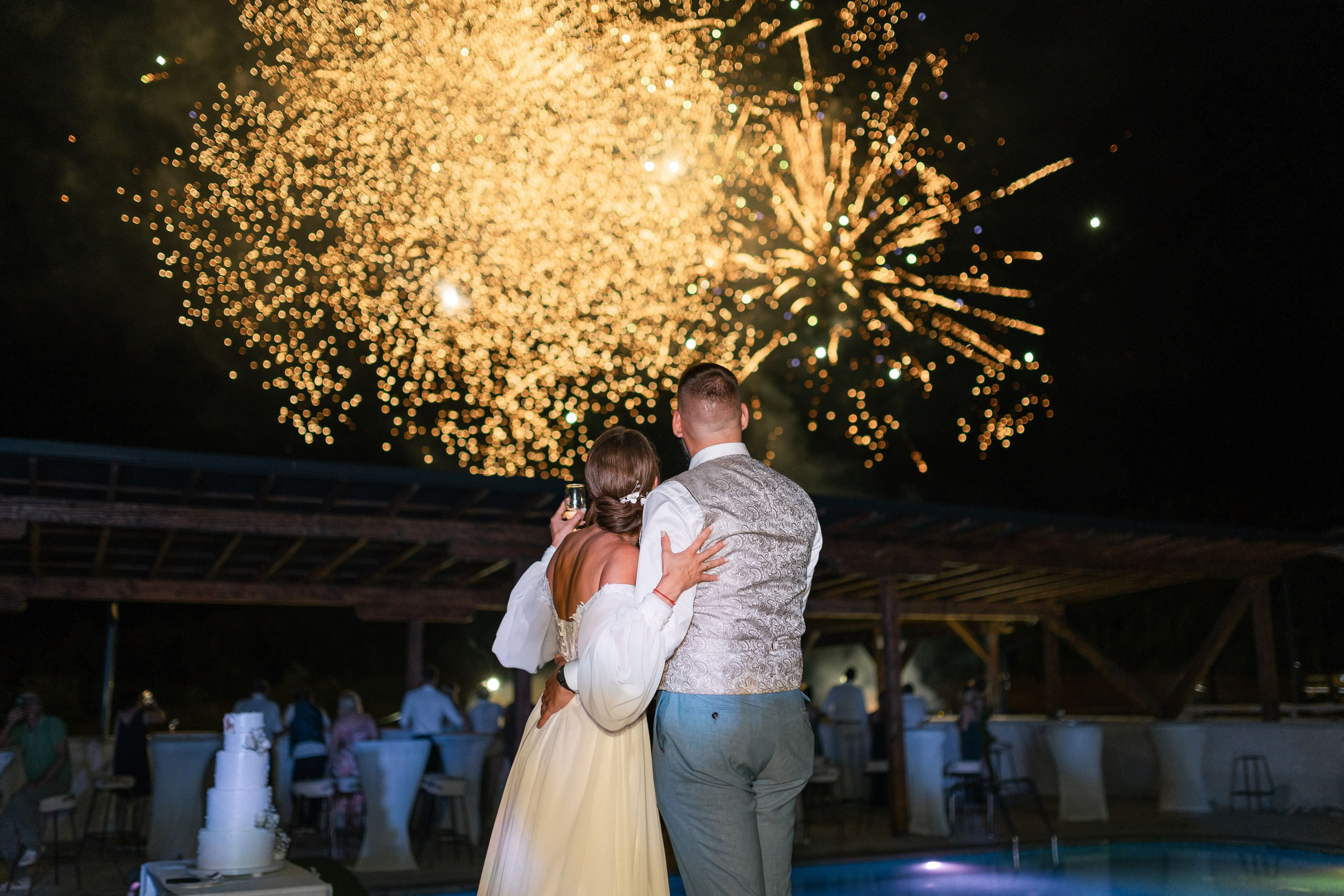 M&D|Between City Lights and Hidden Oasis. Black Sheep Produkcija| Wedding Photography and Wedding Films, based in Kragujevac, Europe / Fotograf i videograf, Kragujevac, Srbija