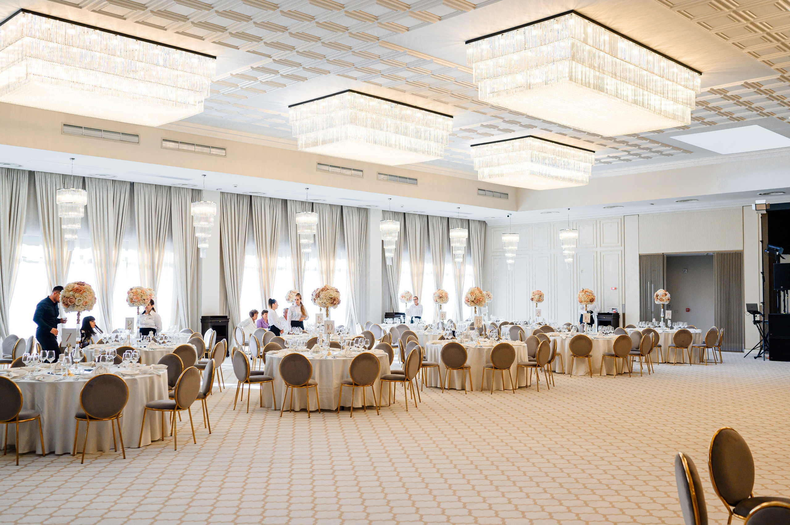 Madalina & Ovidiu. Mugurel Olteanu Fotograf