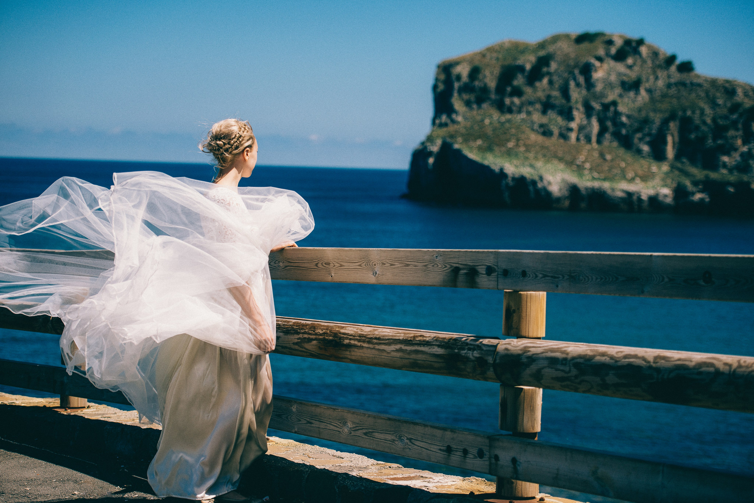 Una boda de ensueño en San Juan de Gaztelugatxe. Fotógrafo profesional Bilbao
