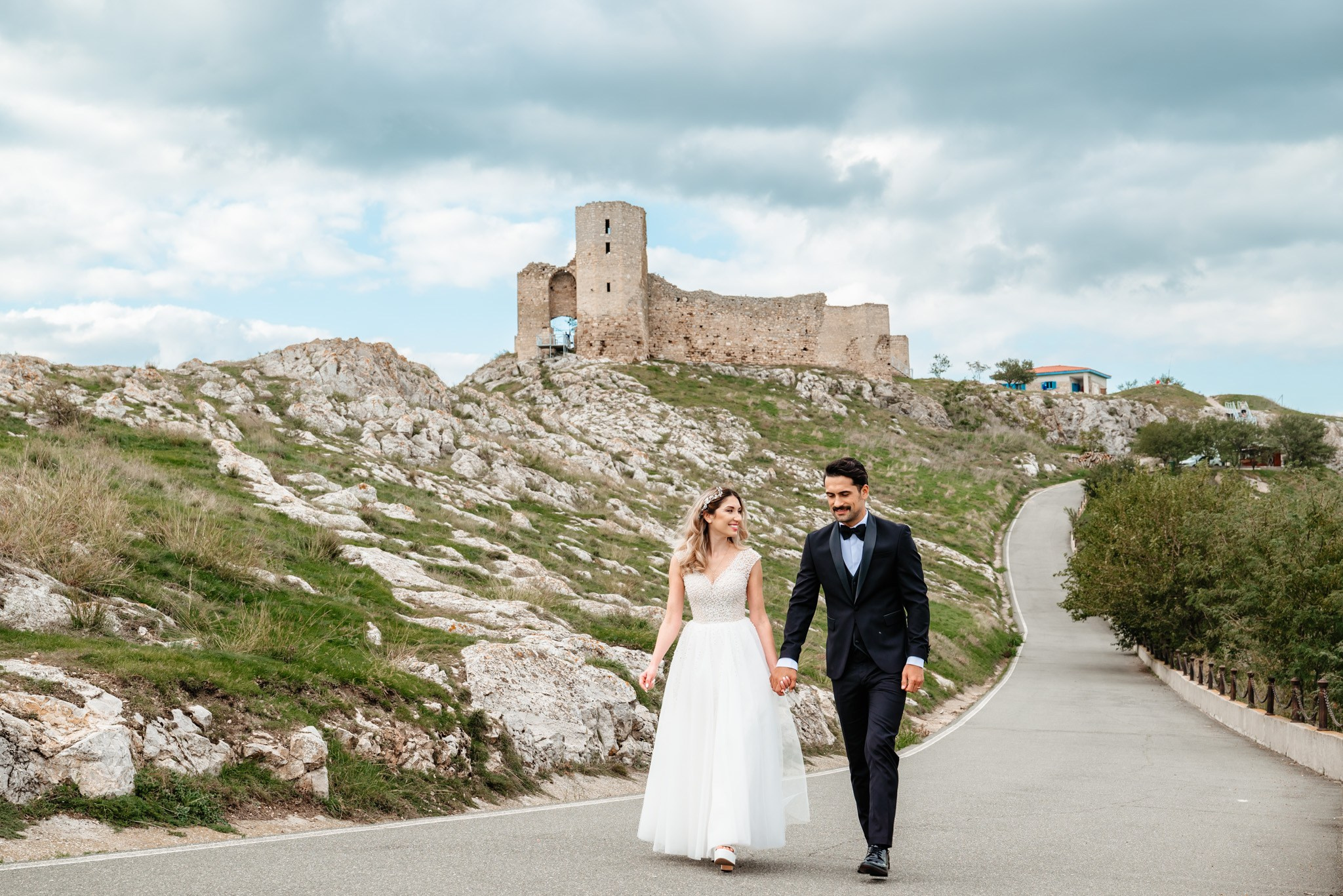 Alexandra & Robert. Www.besttalesstudio.com