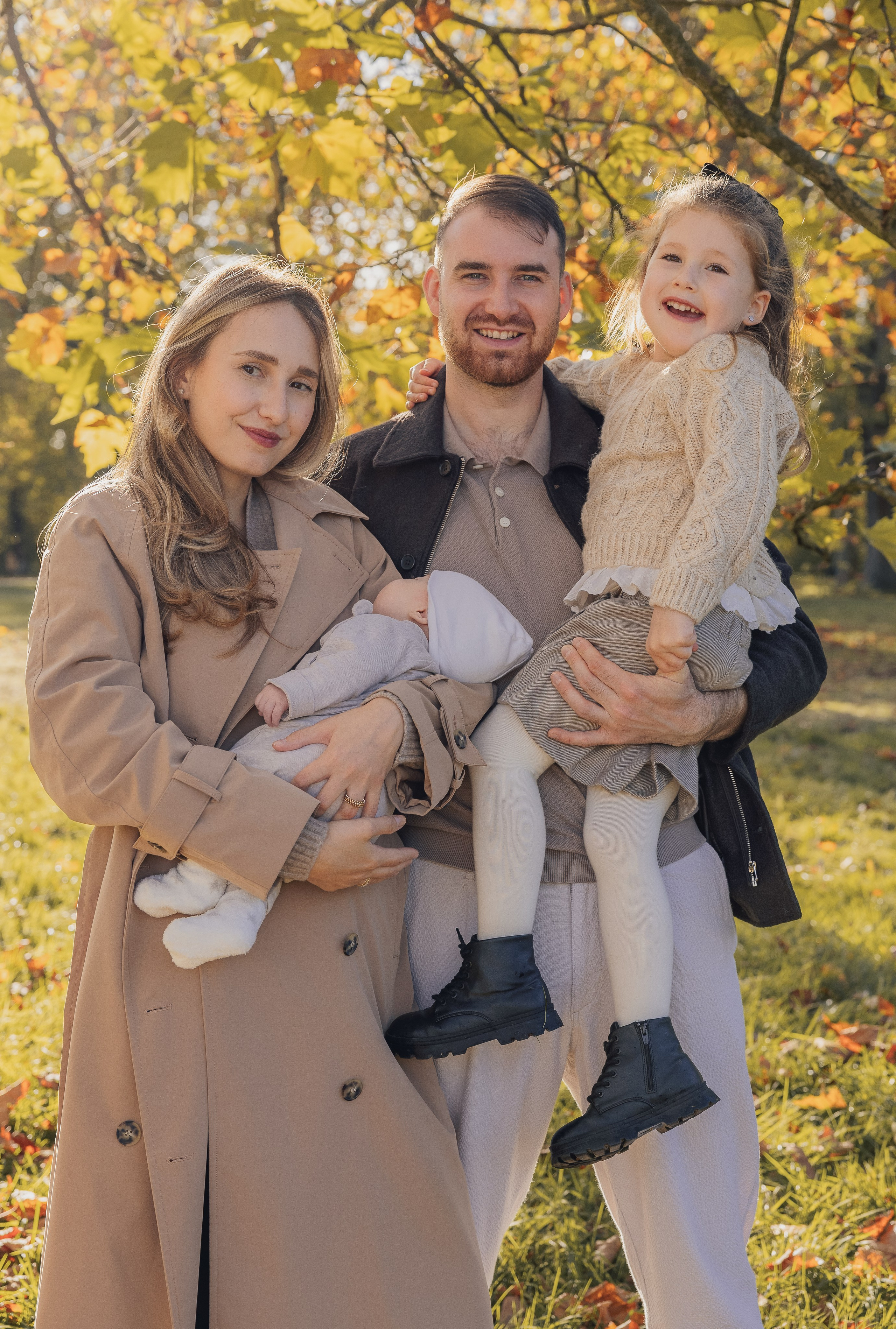 Family autumnal session. PHOTOGRAPHER IN LONDON