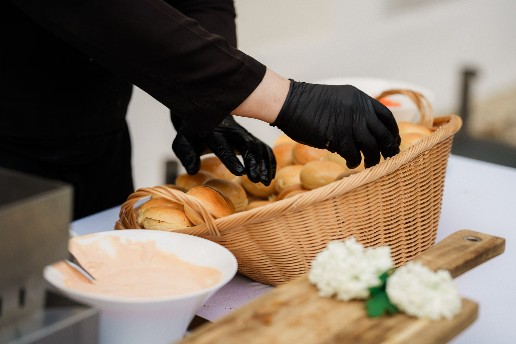 K& F, destination wedding photographer in L’Orangerie de l’Orée du Bois, France