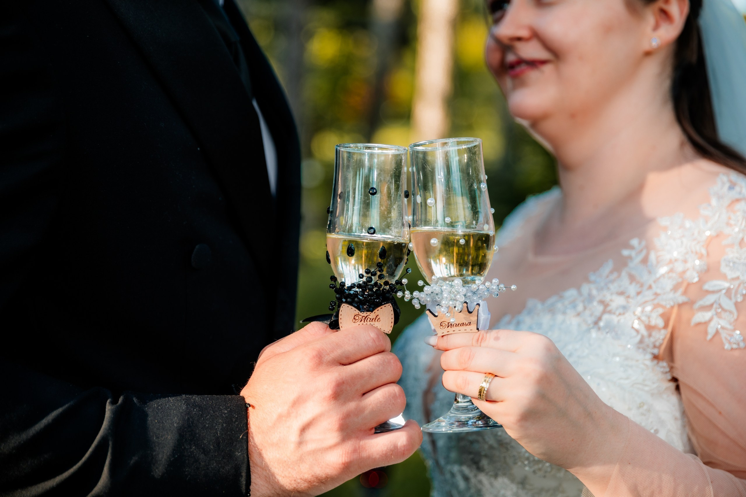 servicii foto. servicii foto Botoșani. servicii foto video Botoșani. fotograf nunta. fotograf evenimente. fotograf nunta Botoșani. Alin chirila. Alin chirila fotograf. Alinofotostudio.- Mire și mireasă – Sergiu & Liliana – ziua nunții, 2024  - Emoții în ziua nunții – Sergiu și Liliana  - Dansul mirilor – fotografie artistică nuntă 2024  - Sedinta foto romantică în natură – Sergiu & Liliana  - Rochia de mireasă și detalii de nuntă elegante