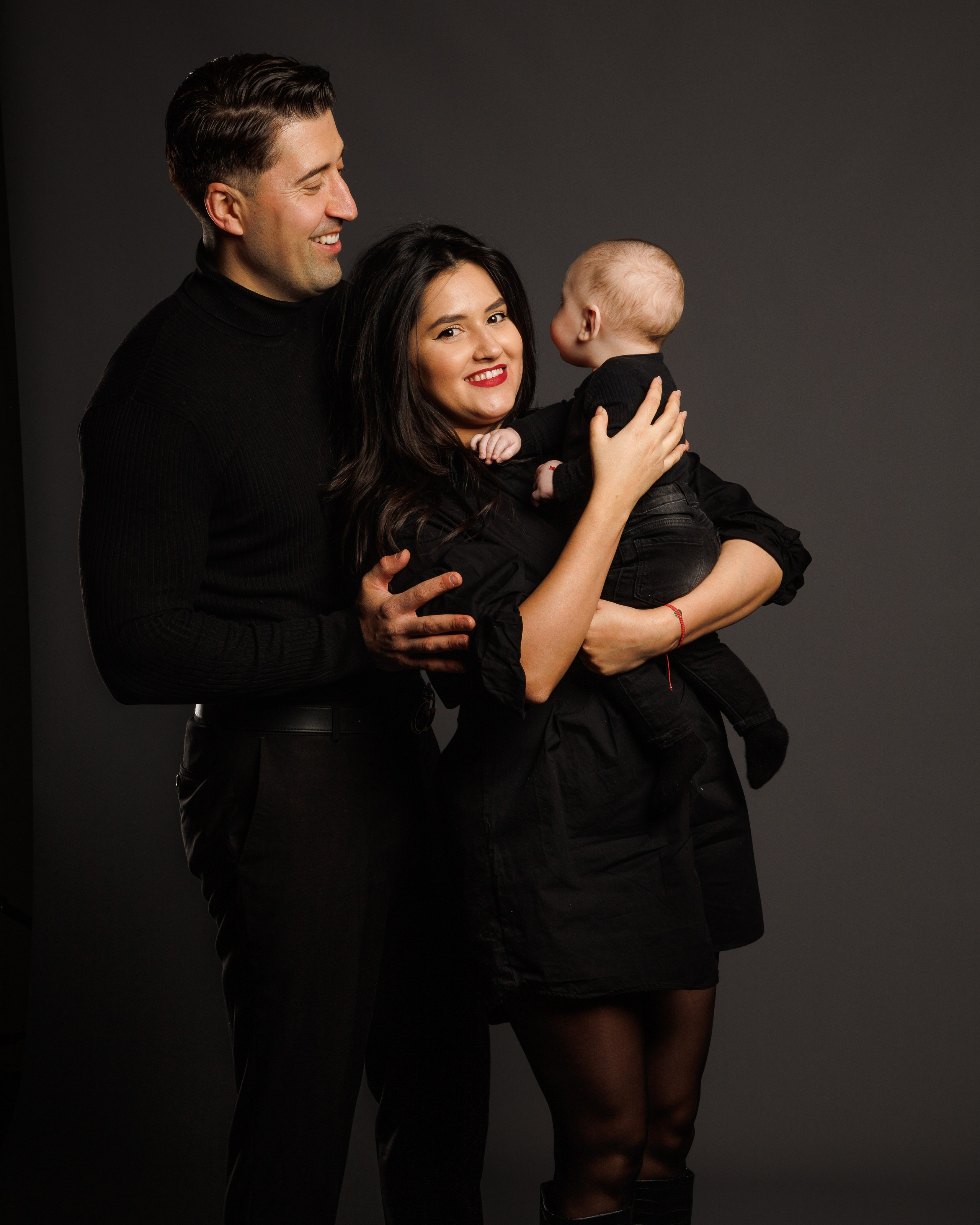 ValStudio. Https://valphoto.wfolio.pro/