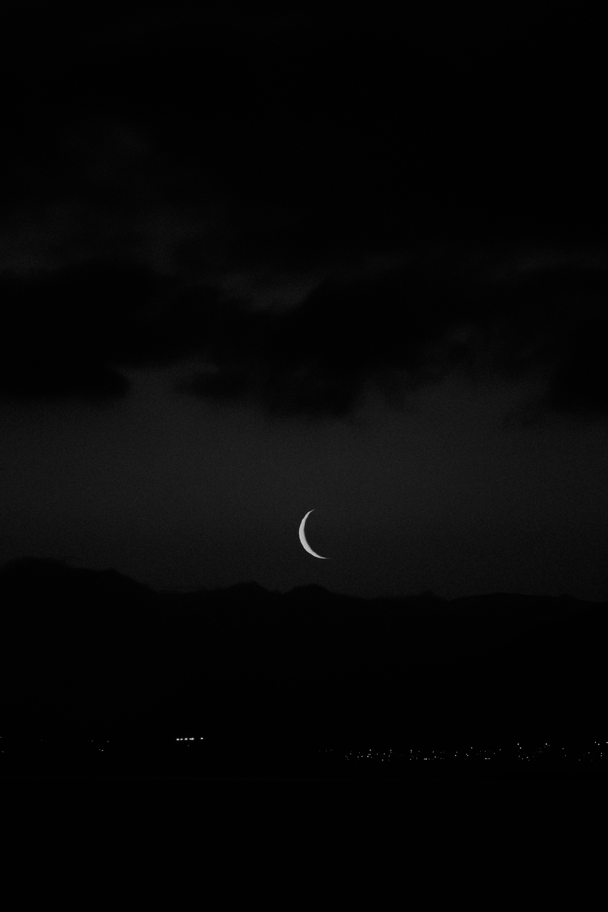 Forecast: Unpredictable. Heart In Lens Photography from Reykjavík, Iceland