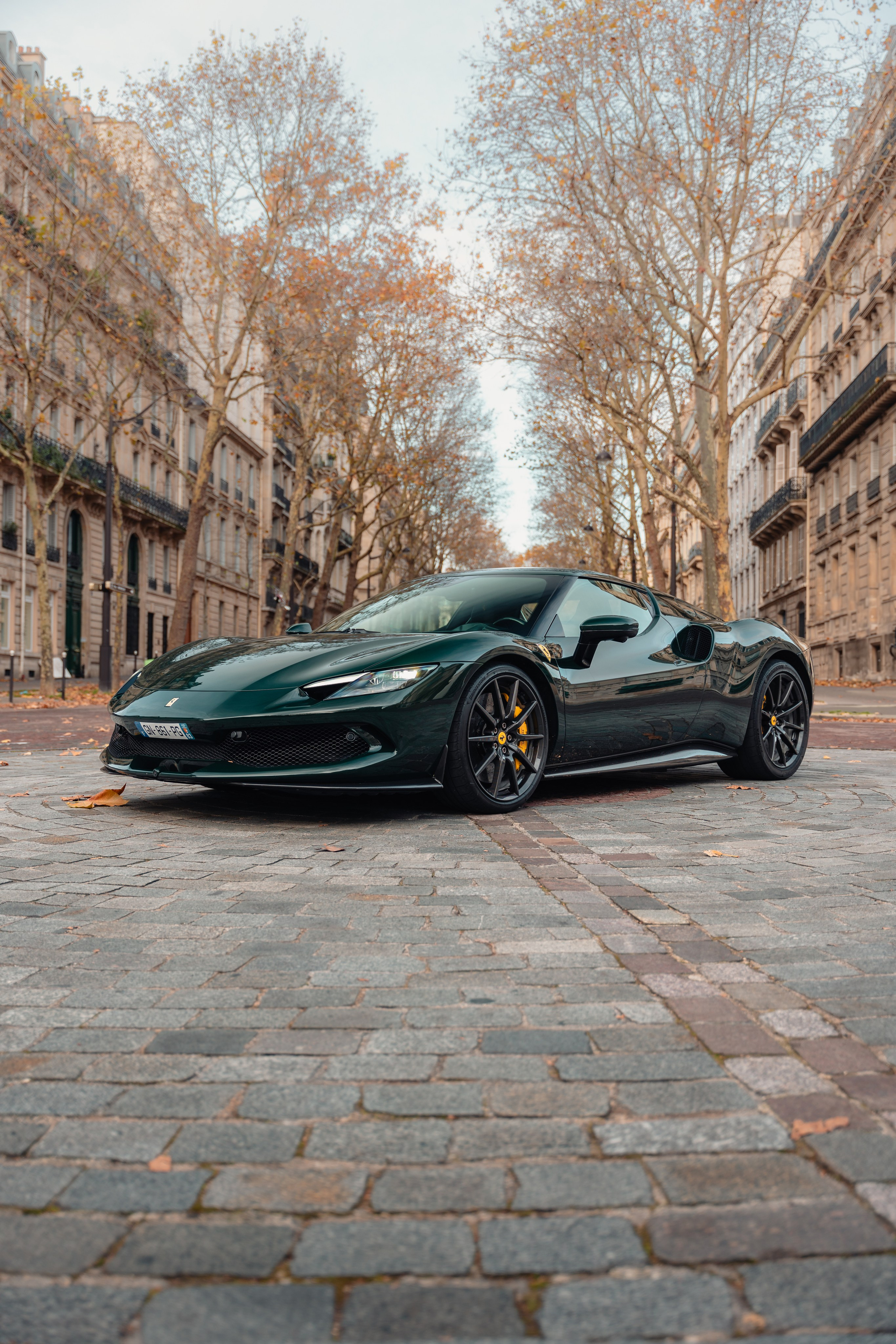 Ferrari 296 GTB. Photographe de voitures à Paris — Vitalii Motruk