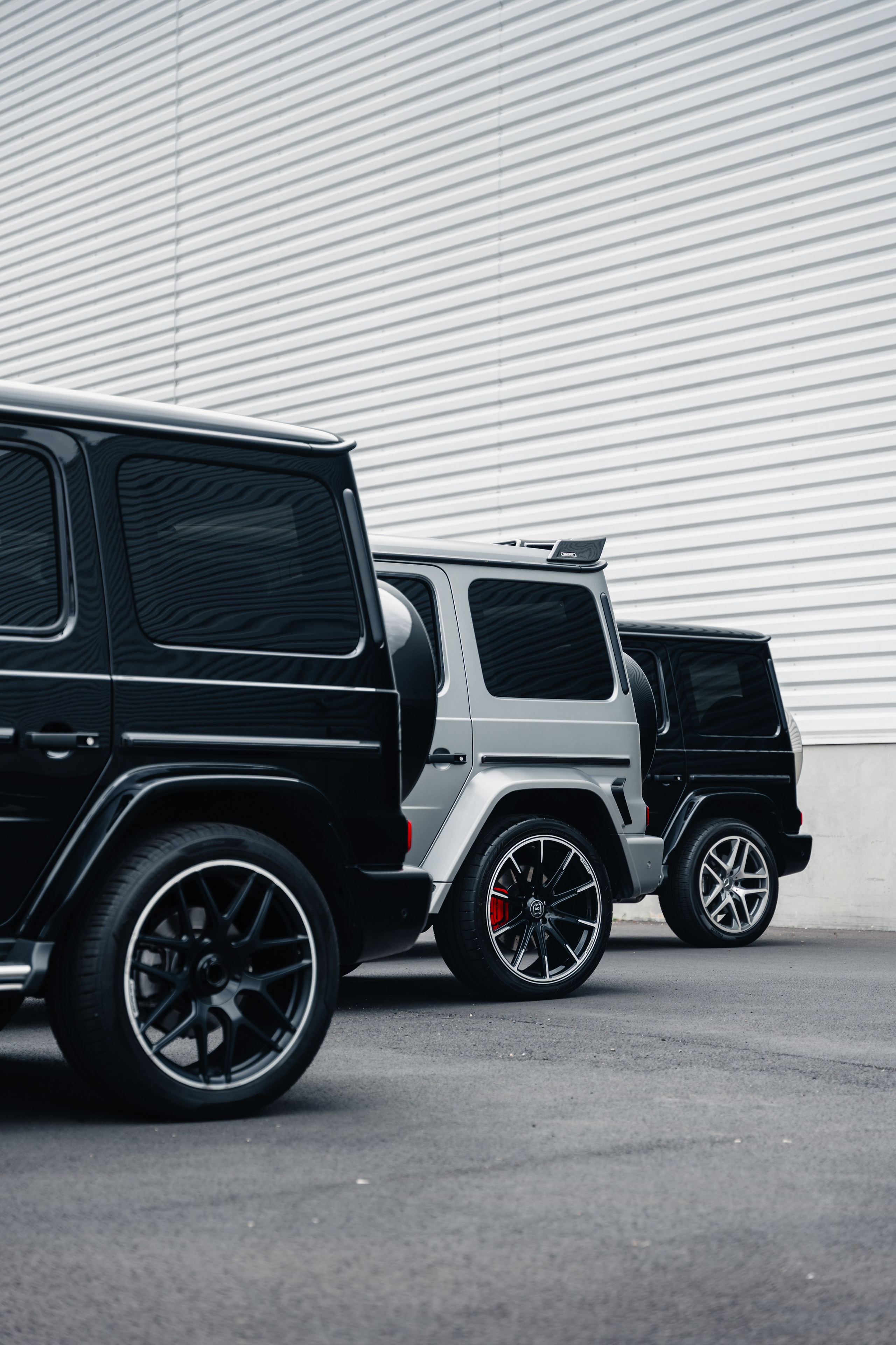 Mercedes G63×3. Photographer in Paris — Vitalii Motruk