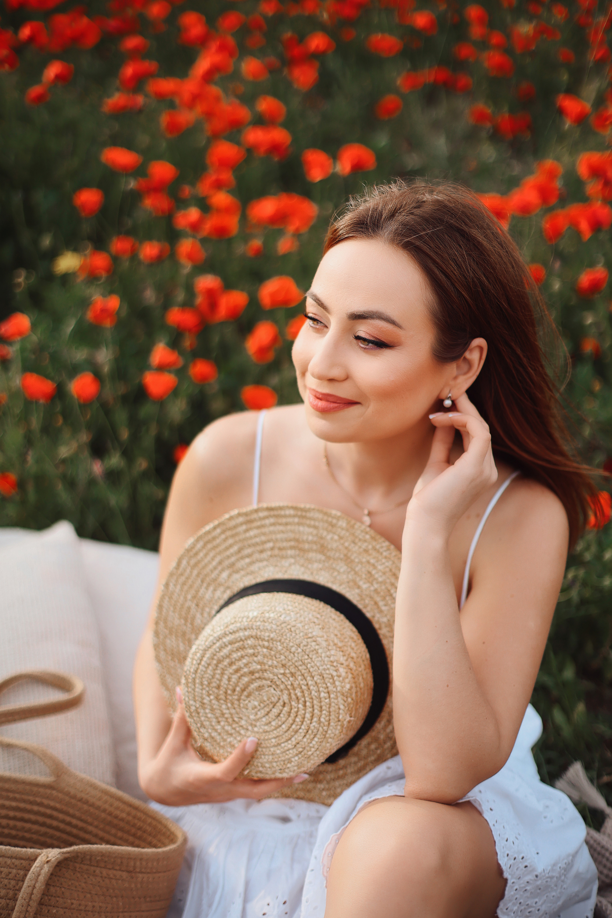 Фотосессия в маках. Апрель, 2023,. Kipriotka. Ваш фотограф на Кипре (Айя-Напа, Протарас)