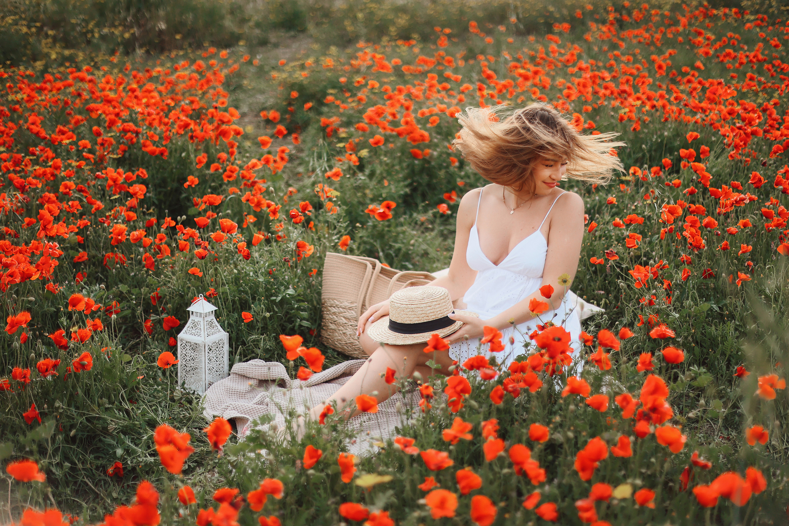 Фотосессия в маках. Апрель, 2023,. Kipriotka. Ваш фотограф на Кипре (Айя-Напа, Протарас)