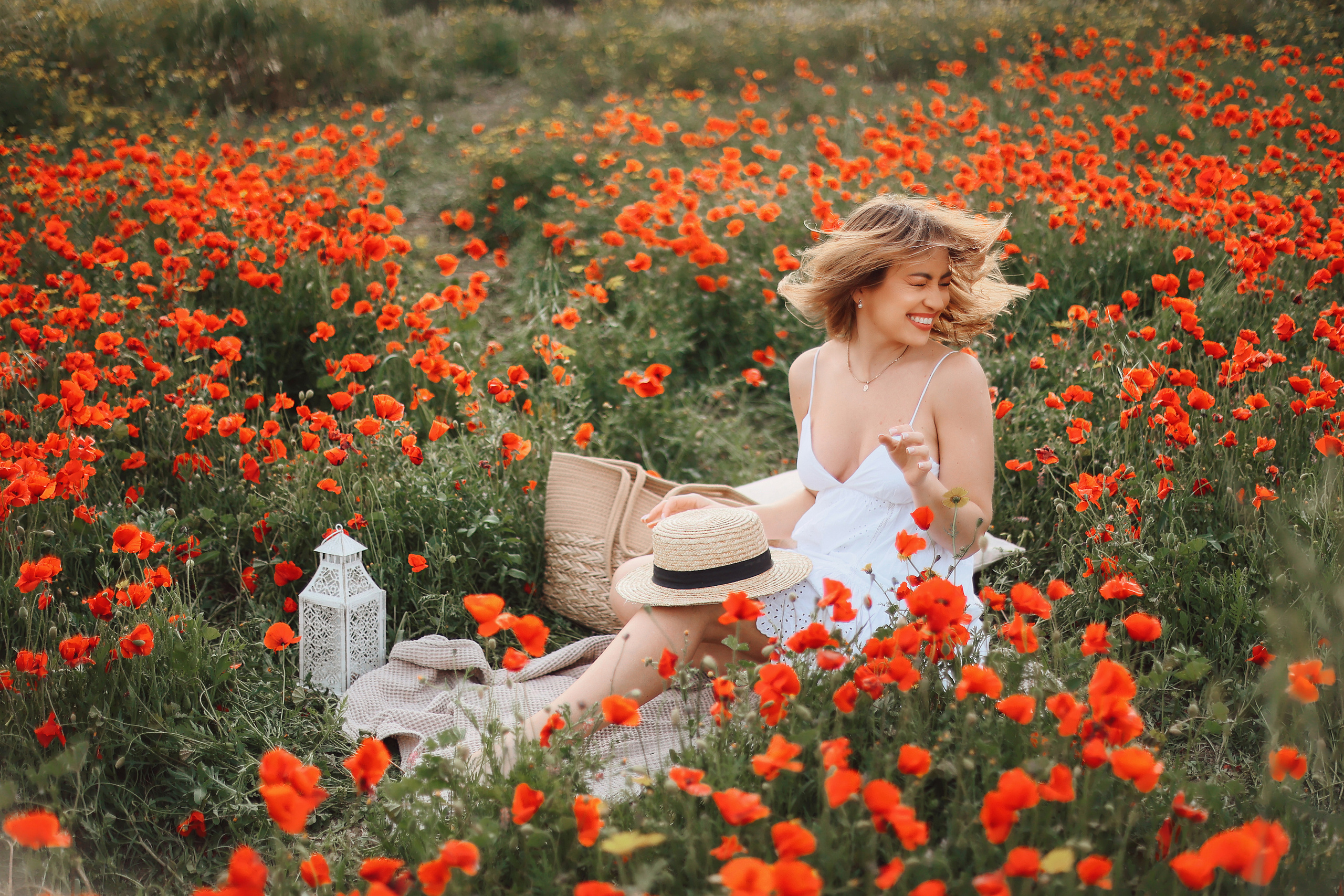 Фотосессия в маках. Апрель, 2023,. Kipriotka. Ваш фотограф на Кипре (Айя-Напа, Протарас)