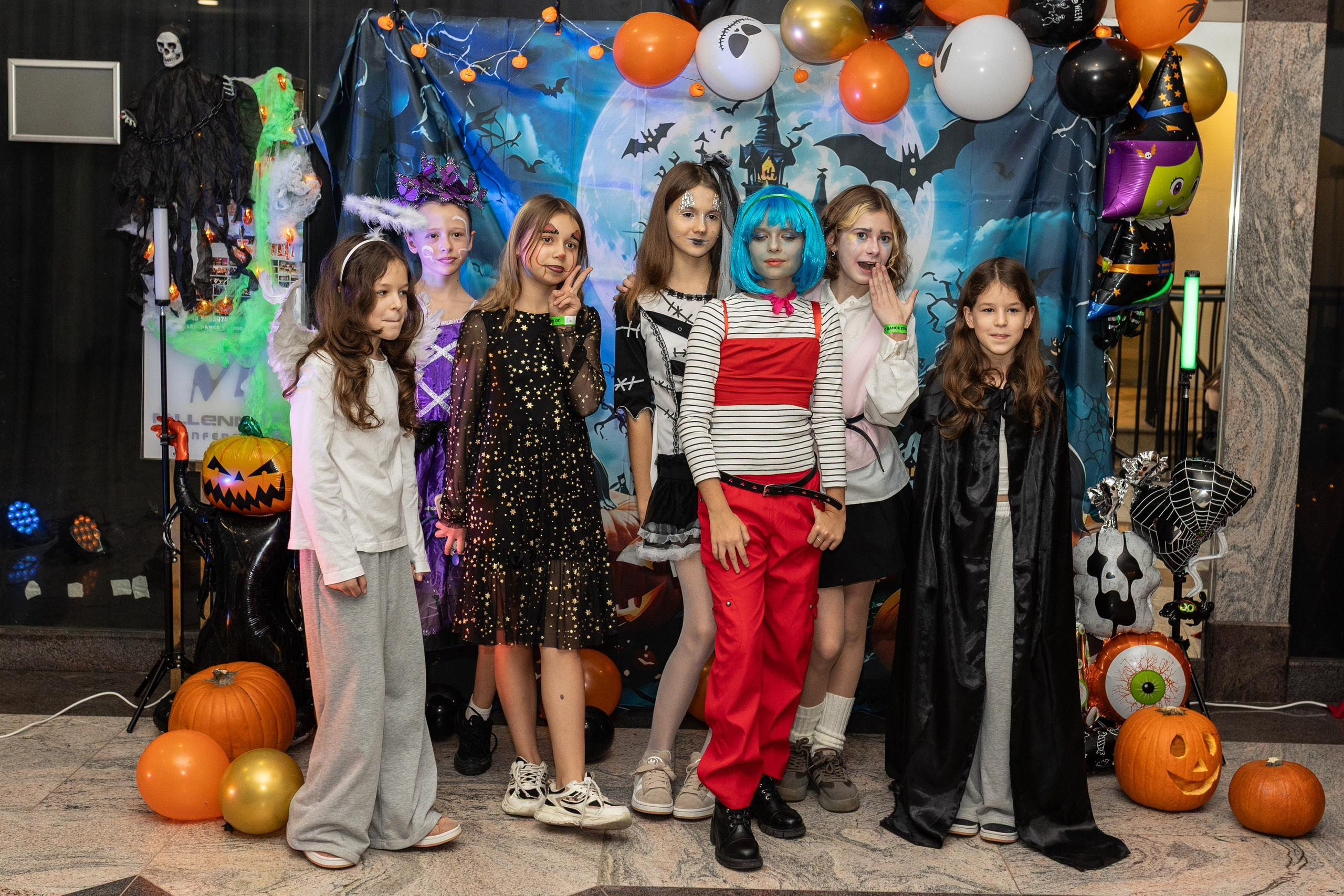 Leo dance studio Helloween 2025. Семейный и детский фотограф в Варшаве Мила Бобровская