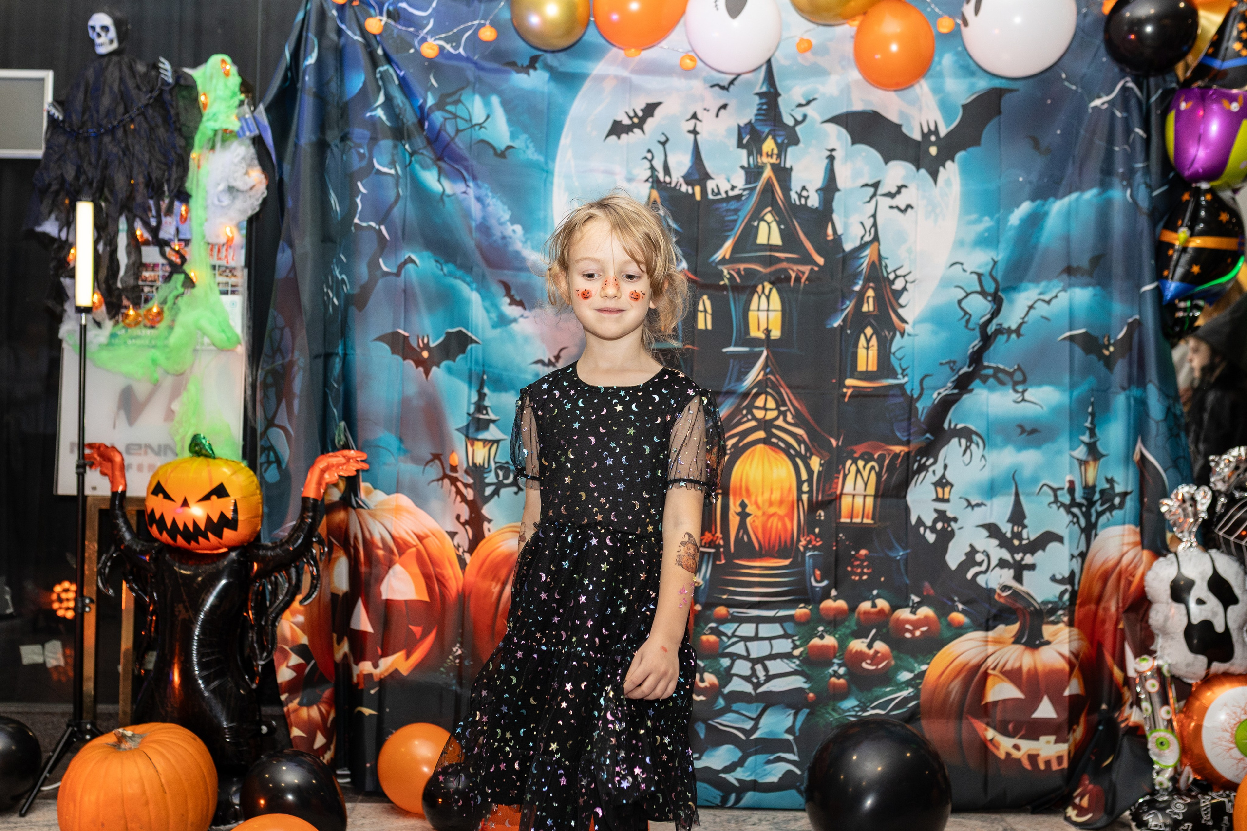 Leo dance studio Helloween 2025. Семейный и детский фотограф в Варшаве Мила Бобровская