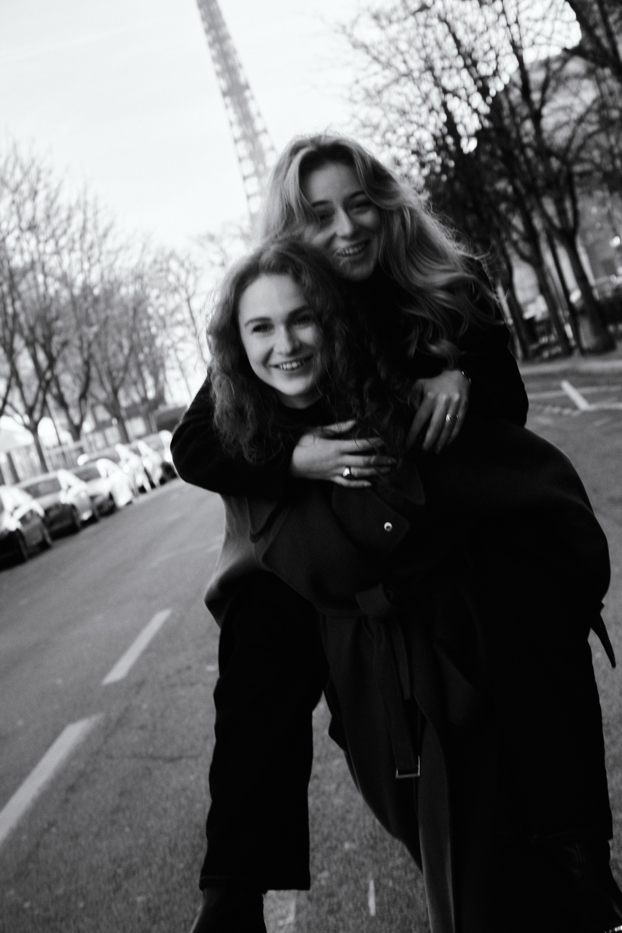 Friends. Photographer in Paris