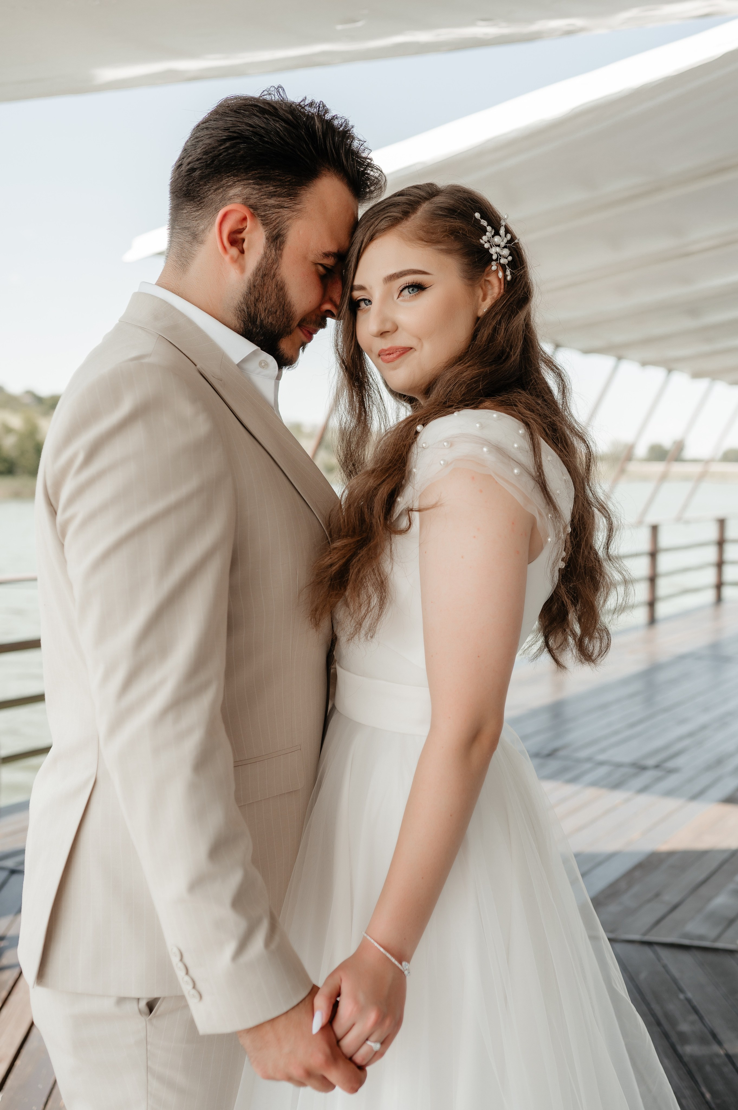 Cununie civila in aer liber si sedinta foto de cuplu. Proud Vision Weddings | Wedding Photography & Film — Servicii profesionale Foto Video Nunta Iasi