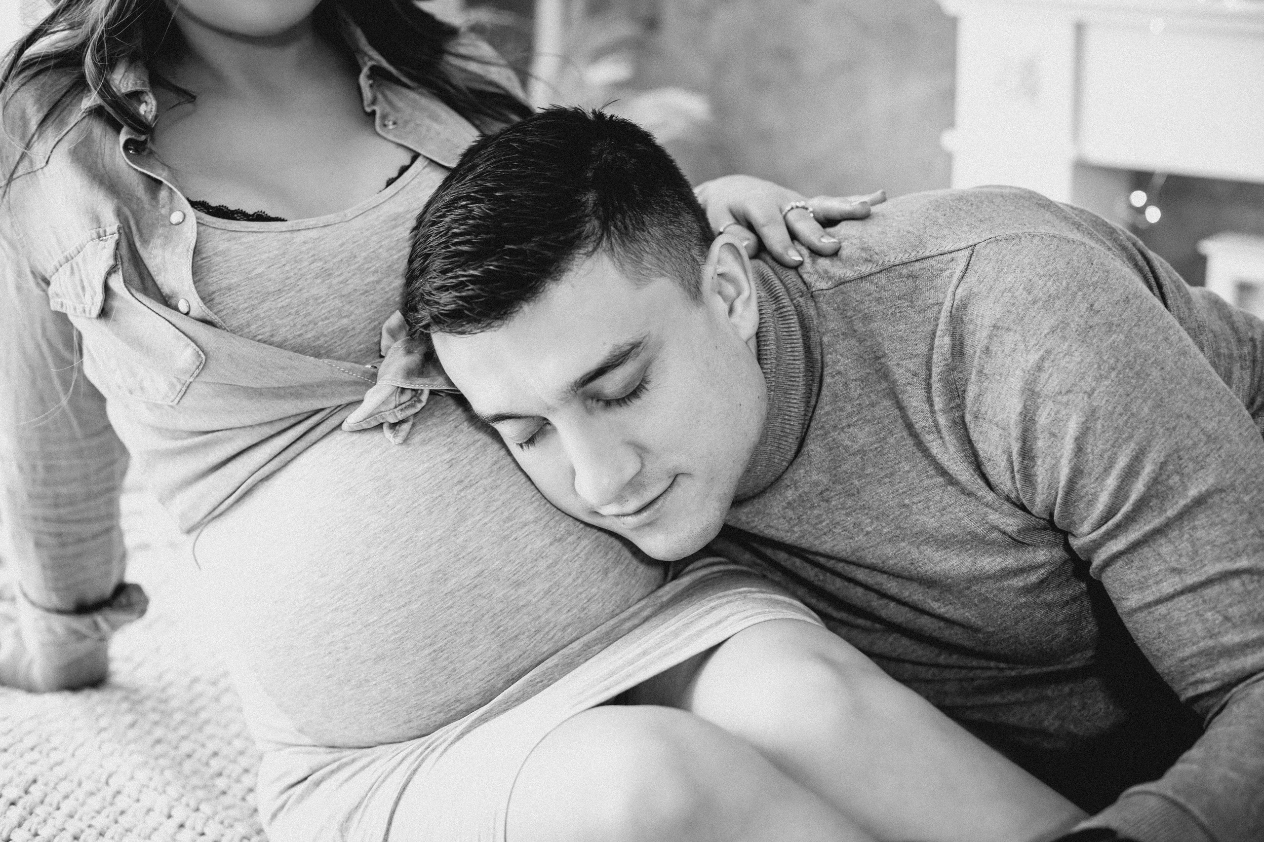 Im Studio Babybauch. Hochzeitfotograf in Bielefeld