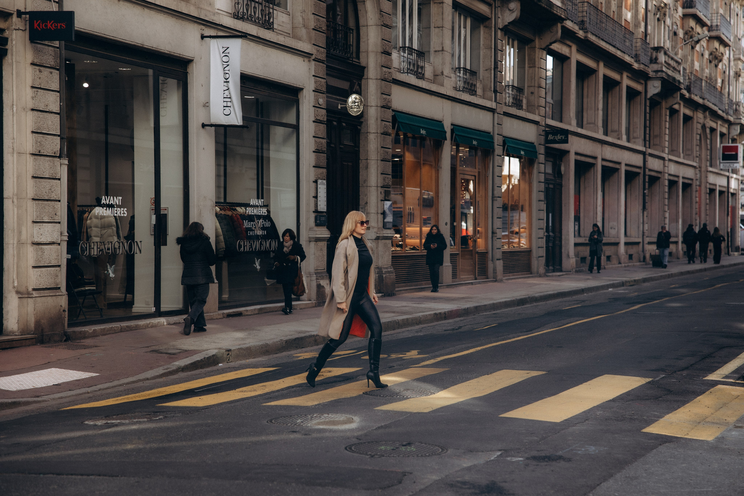 Content photo session in Toulouse. Eugenie Smirnova — wedding, corporate and lifestyle photographer in Toulouse and Southwest France