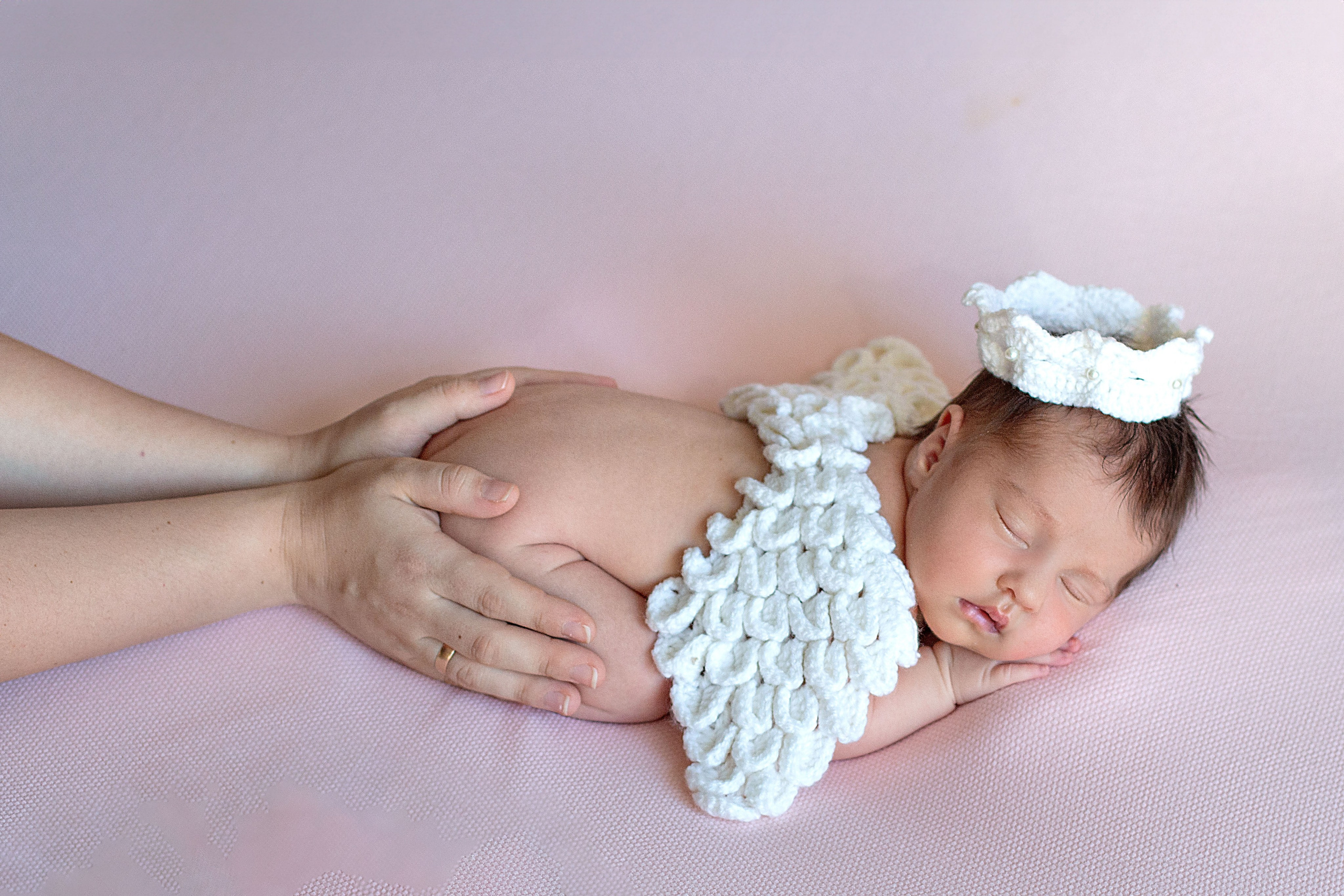 Newborn классическая. Детский и семейный фотограф в г. Бельцы