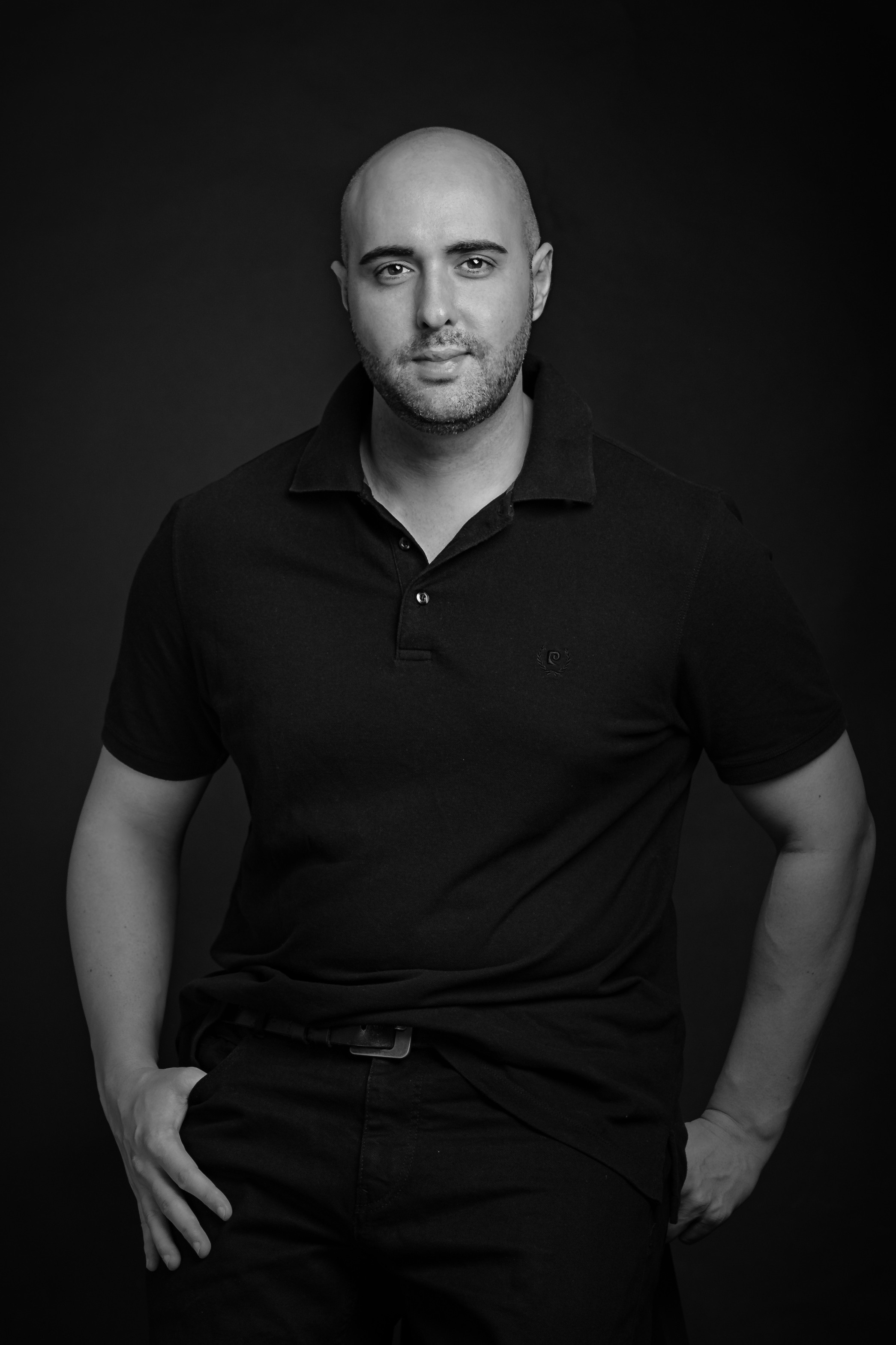 Business. Фотограф Бургас. Фотосесии в студио и на открито, портрети, заснемане