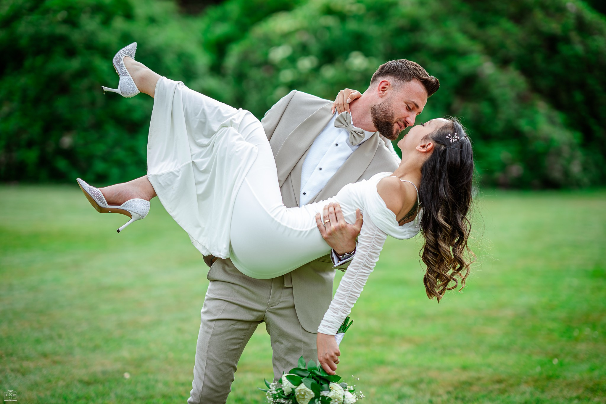 Nuntă Ștefan & Ploy – Capturi Documentare & Creative | NIGHT LENS