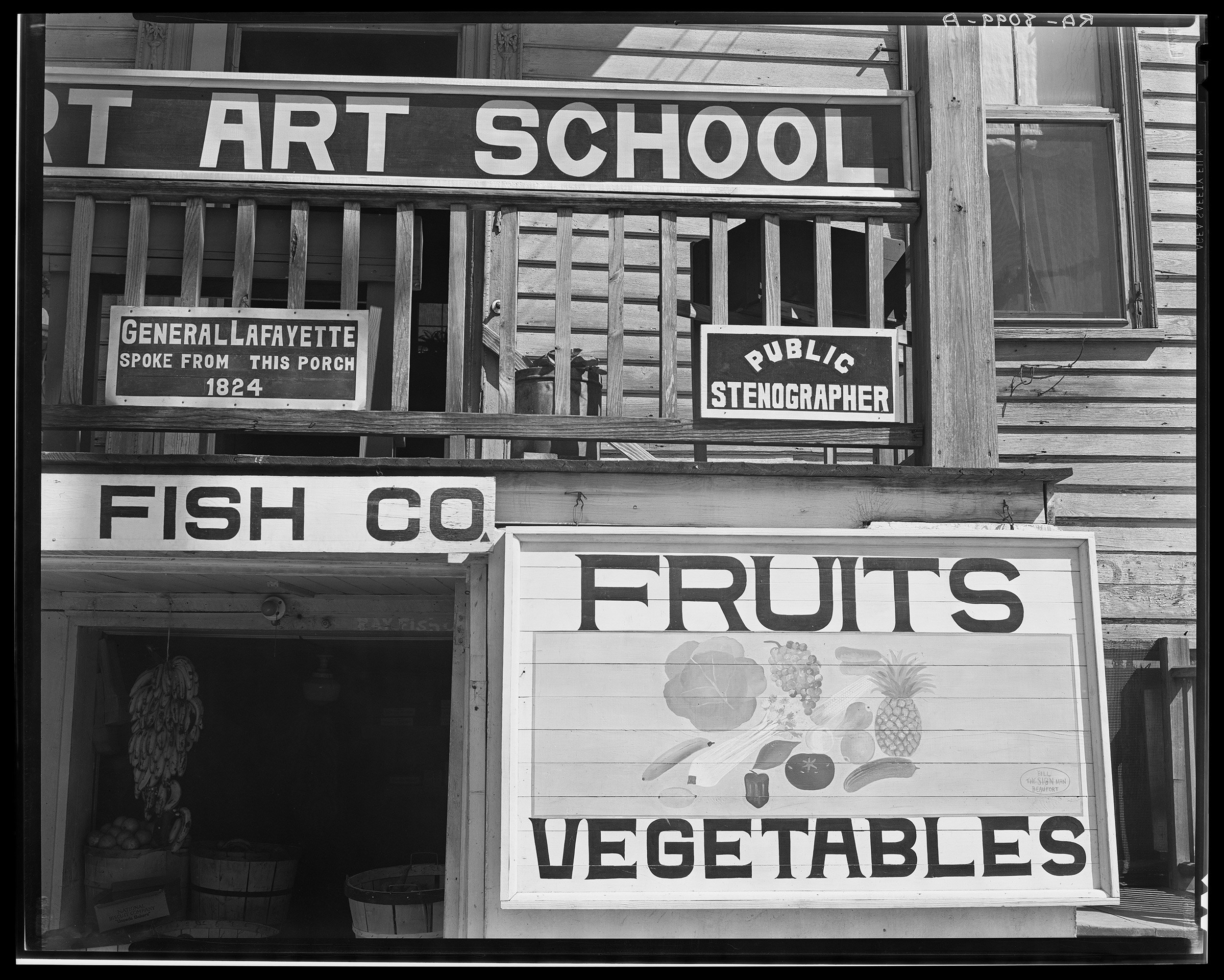 Fixat al carrer. Josep Gil - fotografia