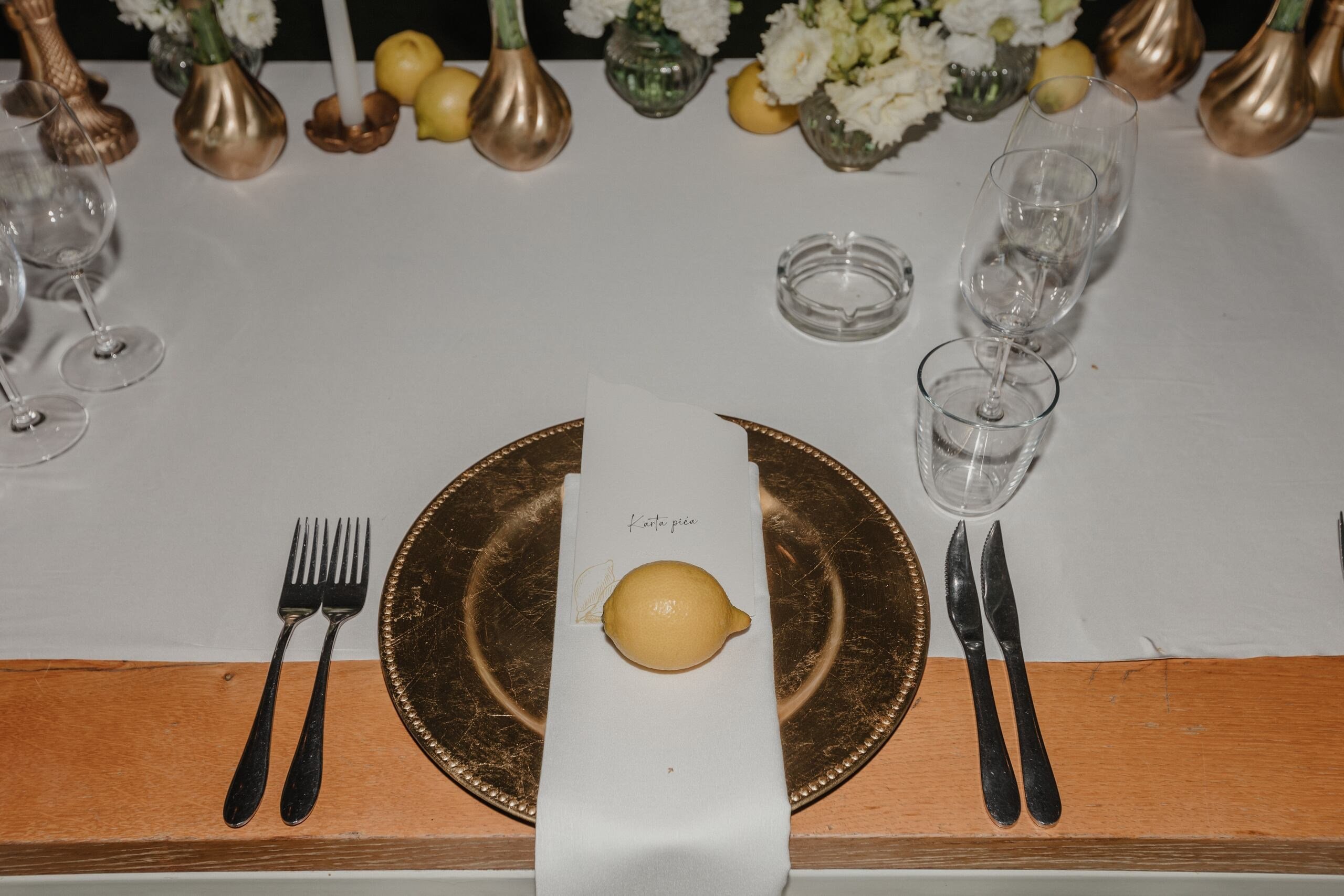 Leona & Ivan. Wedding photographer based in Novi Sad, Marko Milivojevic