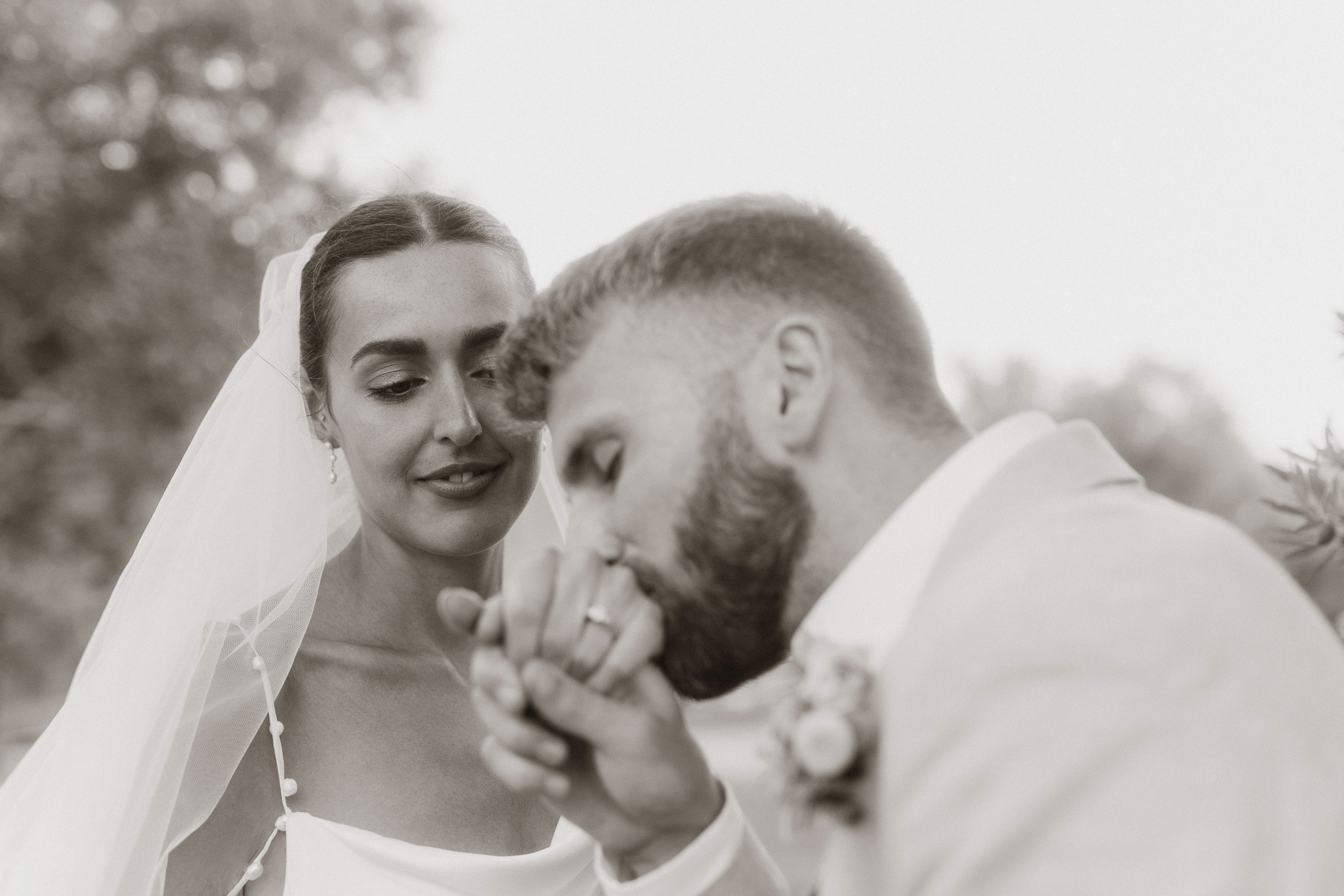 Lauren & Jamie. Hotel Castell d’Emporda. Paola wedding photographer / videographer in Barcelona