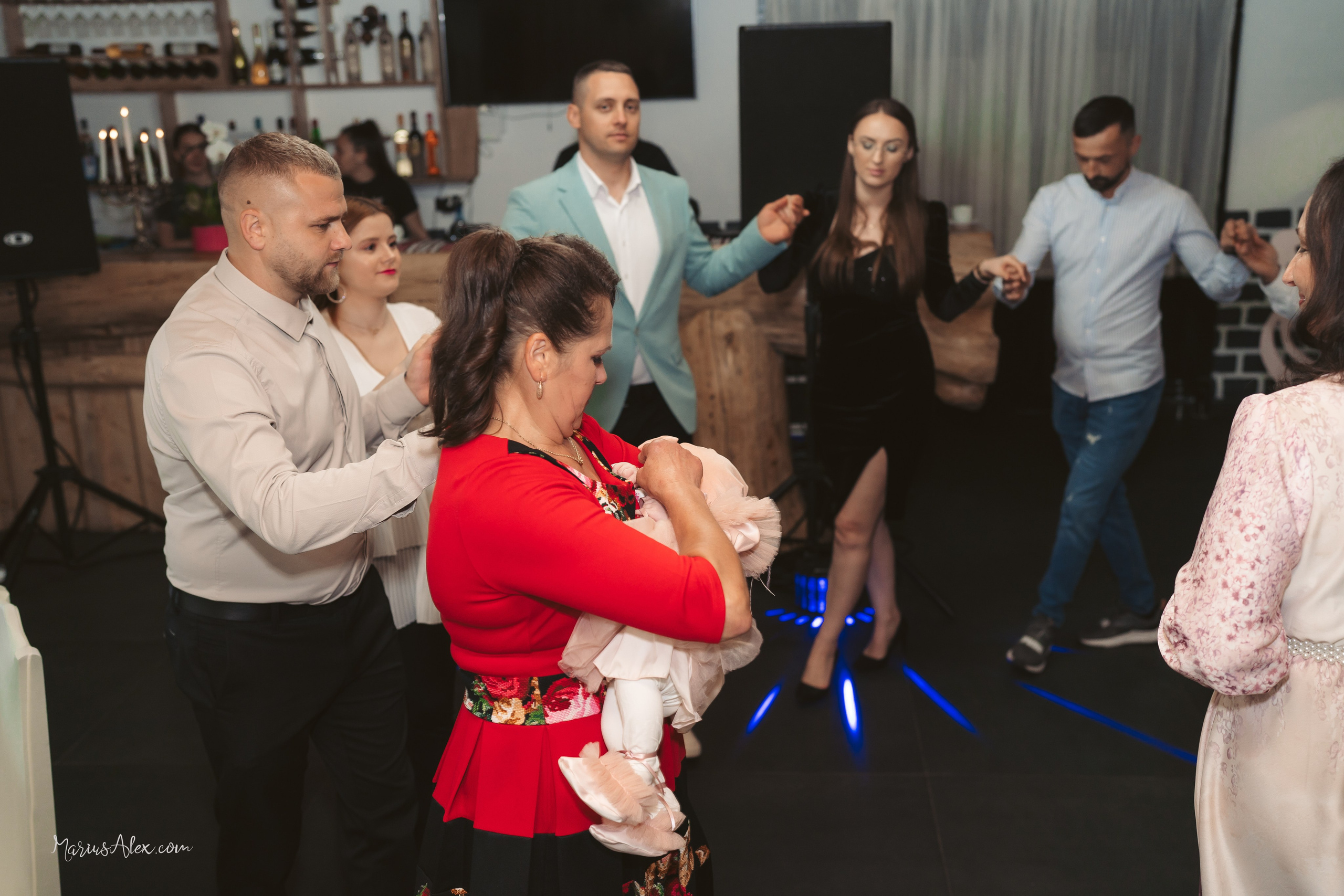 Botezul micutei Iasmina Antonia. Marius Alex fotograf de eveniment si portret din Suceava