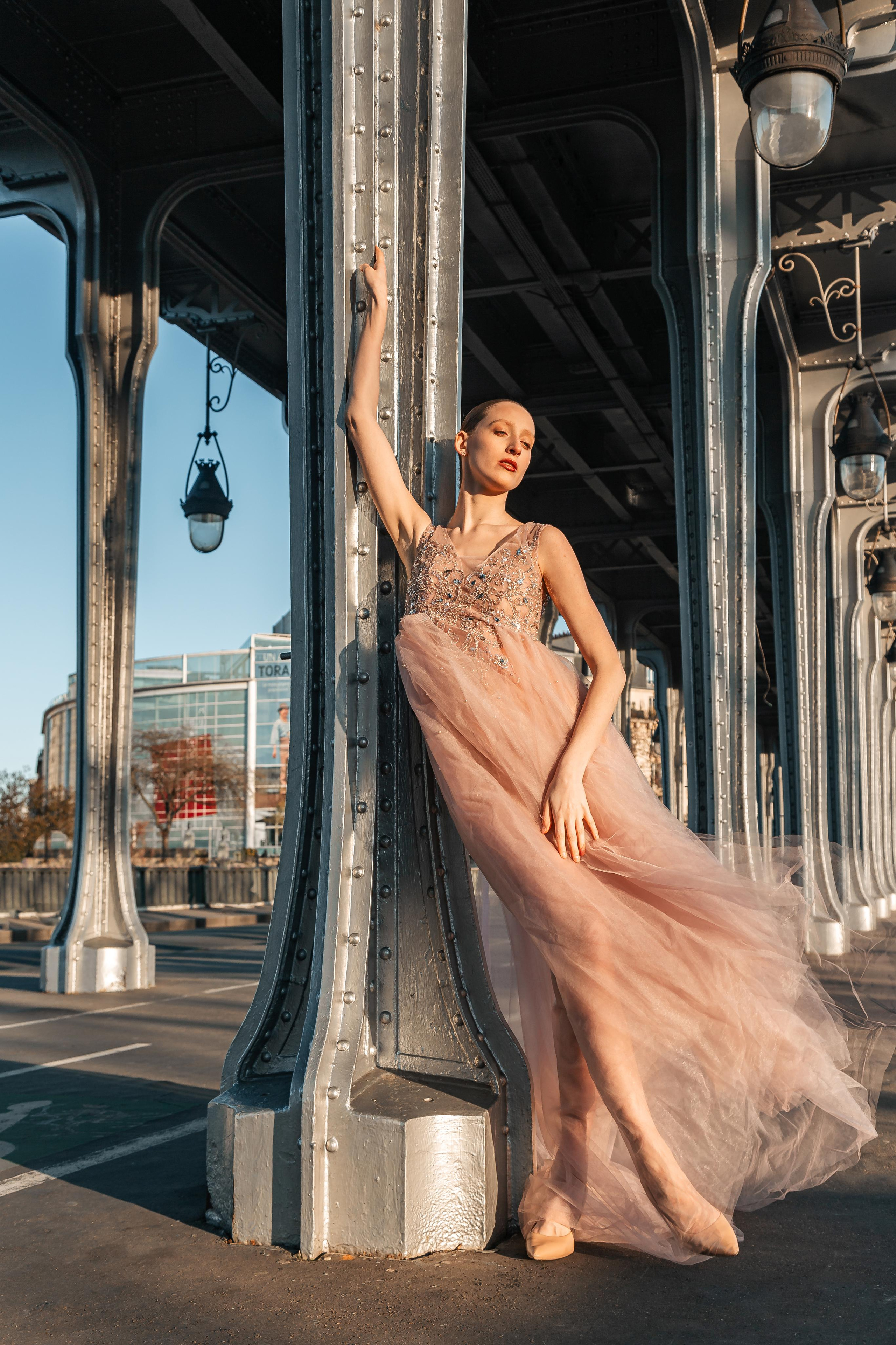 Tamara x Dresses. Photographer in Paris — Vitalii Motruk