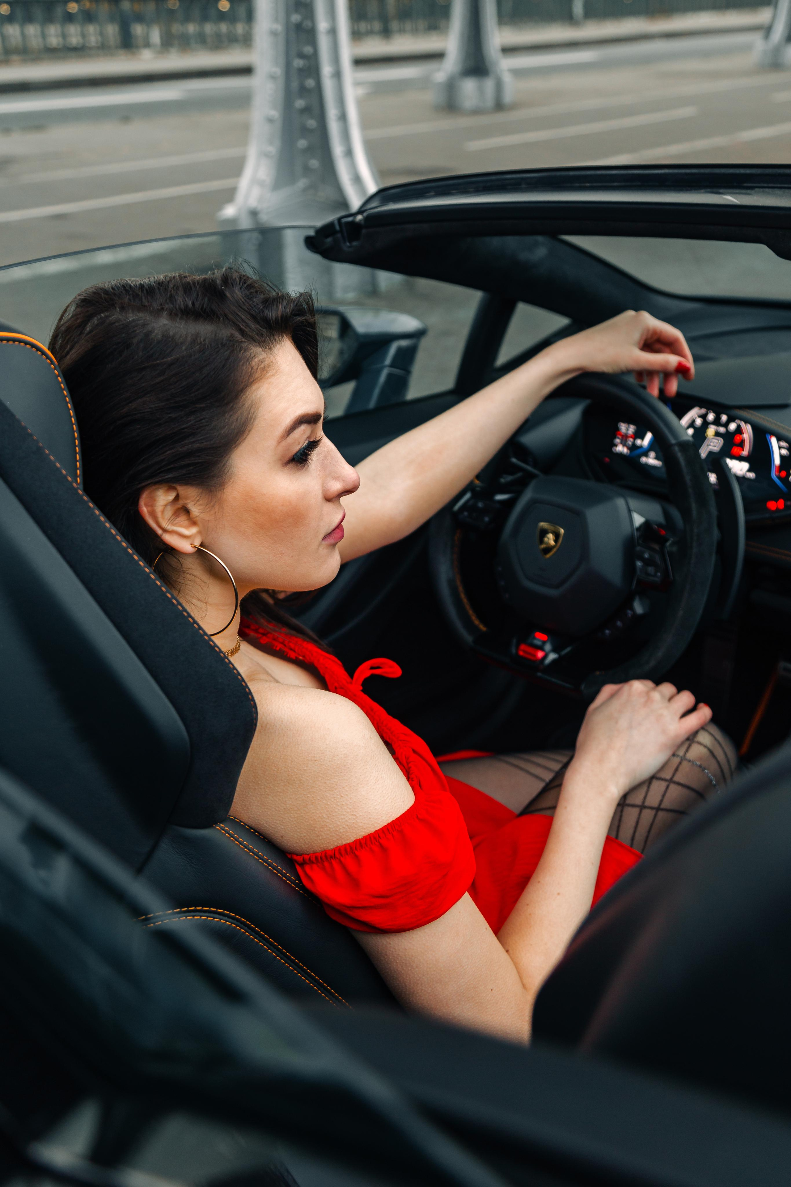 Nataliia x Lamborghini Huracan. Photographe de voitures à Paris — Vitalii Motruk