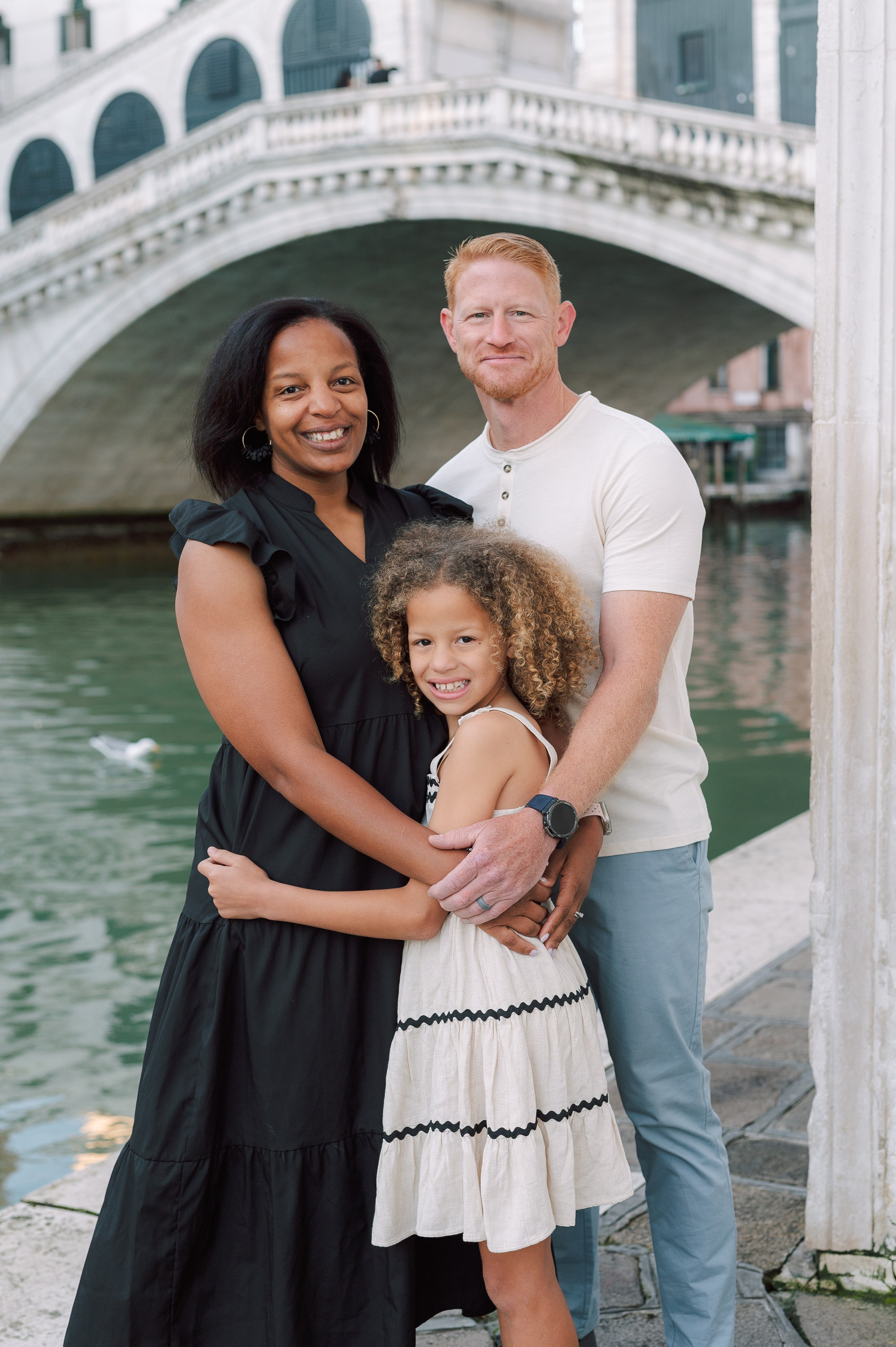 Eliza, Elena, Elliana, Teresa and Brad. Photographer in Venice Anna Terzi