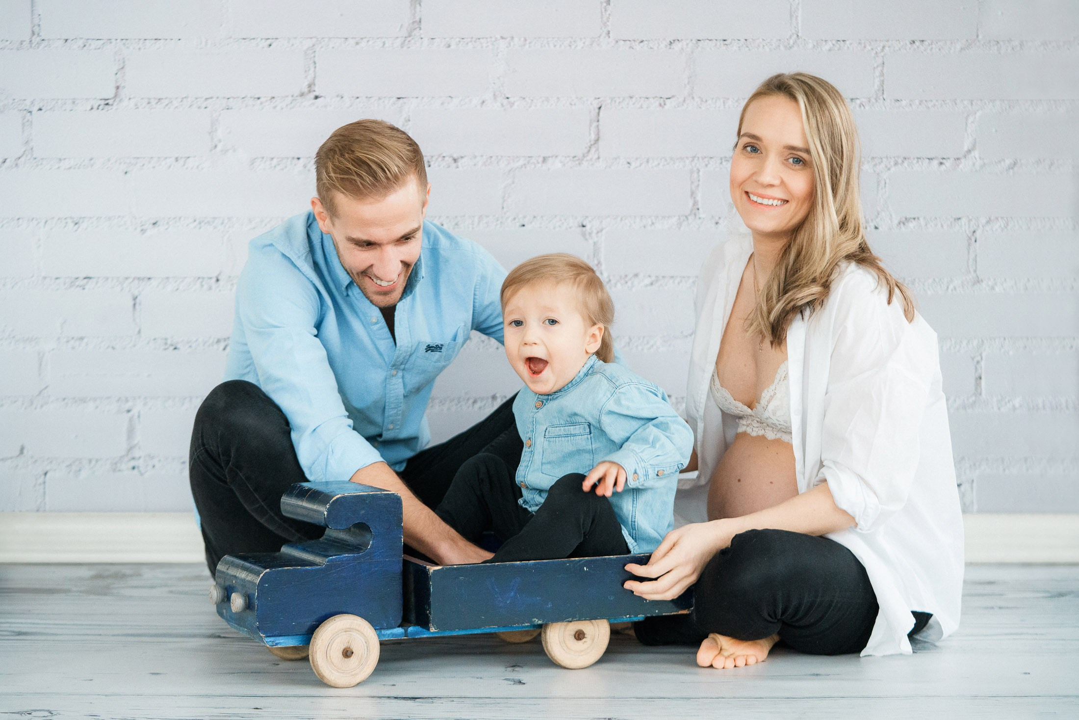 Raskauskuvaus studiossa