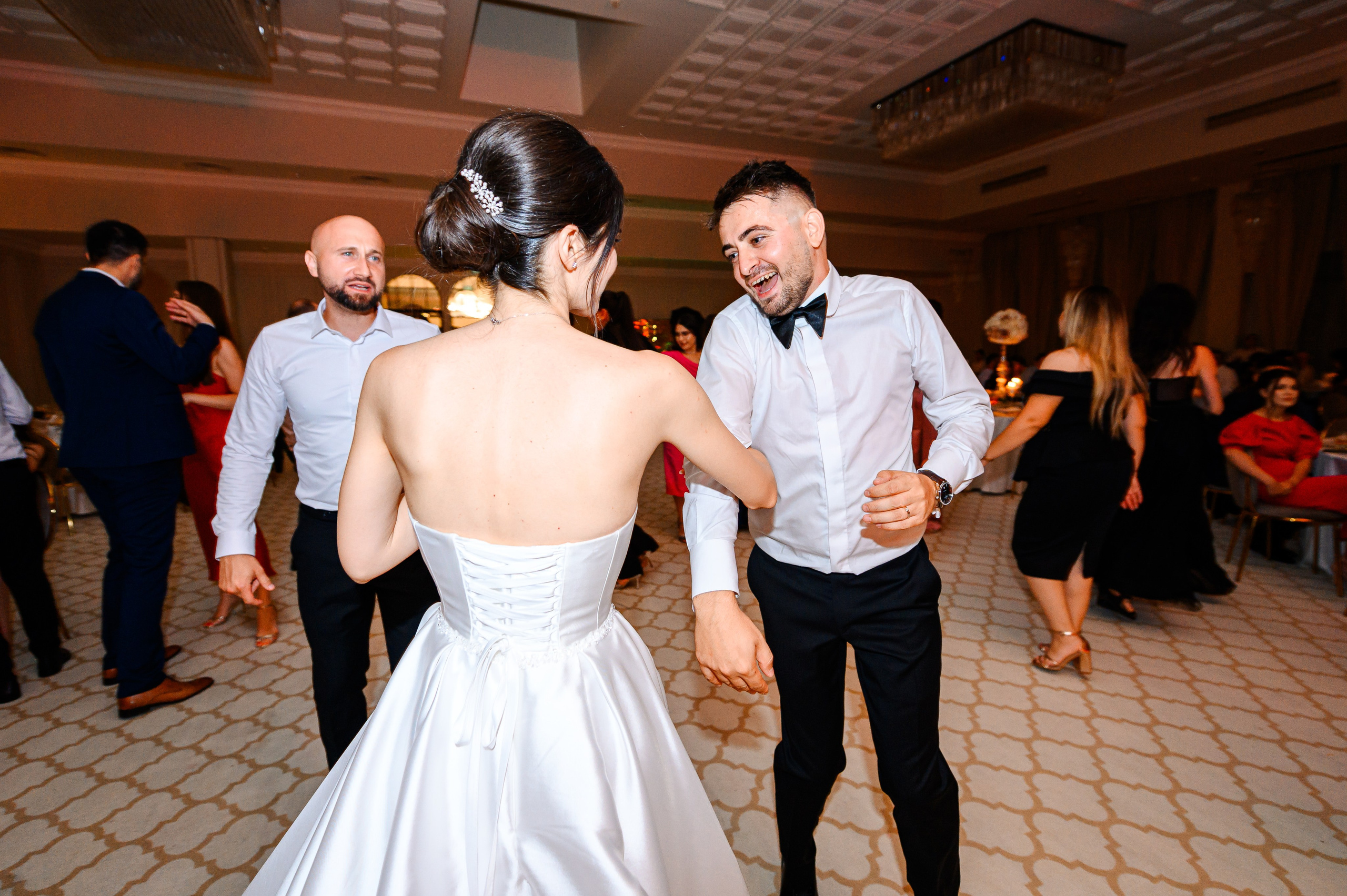 Madalina & Ovidiu. Mugurel Olteanu Fotograf