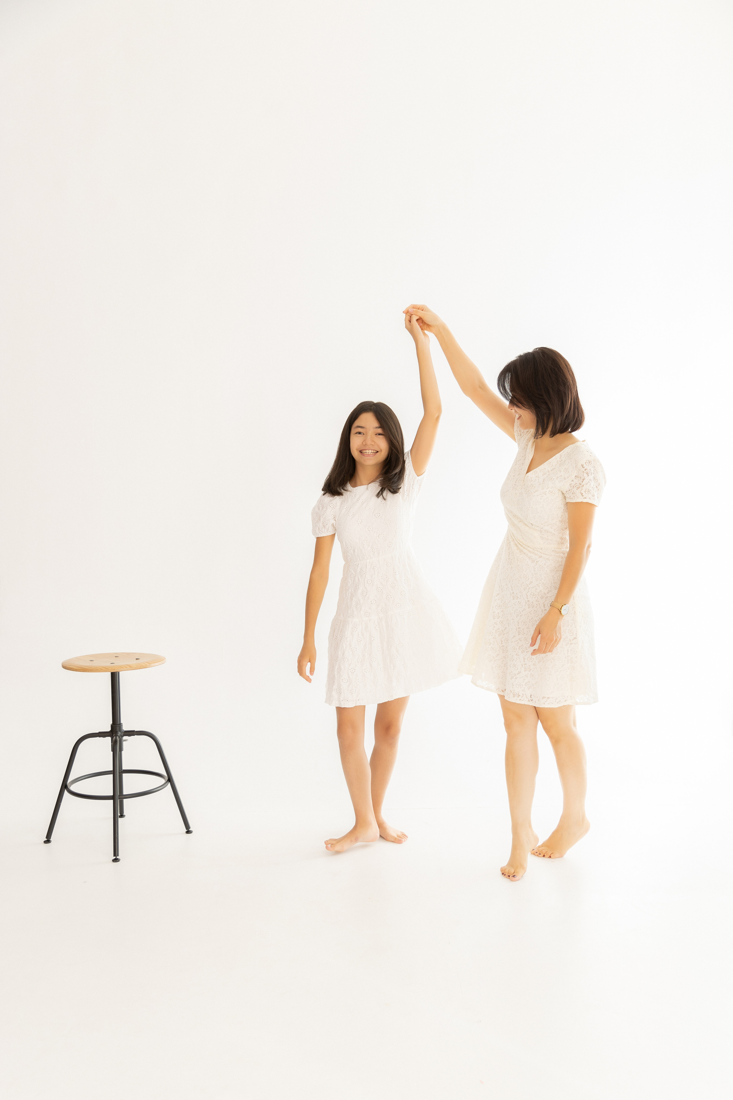 Nargiza& Jakhongir. Family Photographer in Prague Nigina Fattakh