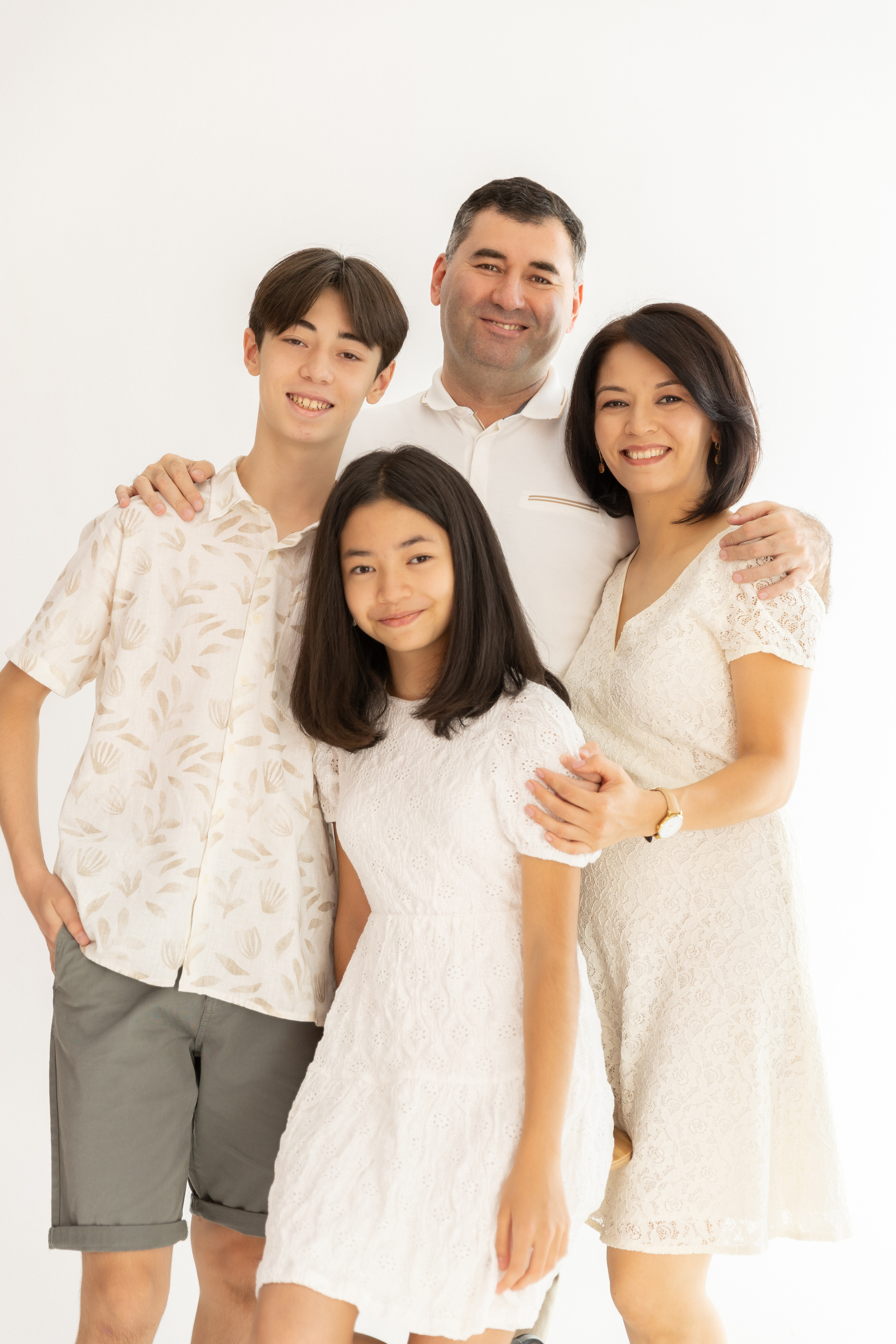 Nargiza& Jakhongir. Family Photographer in Prague Nigina Fattakh