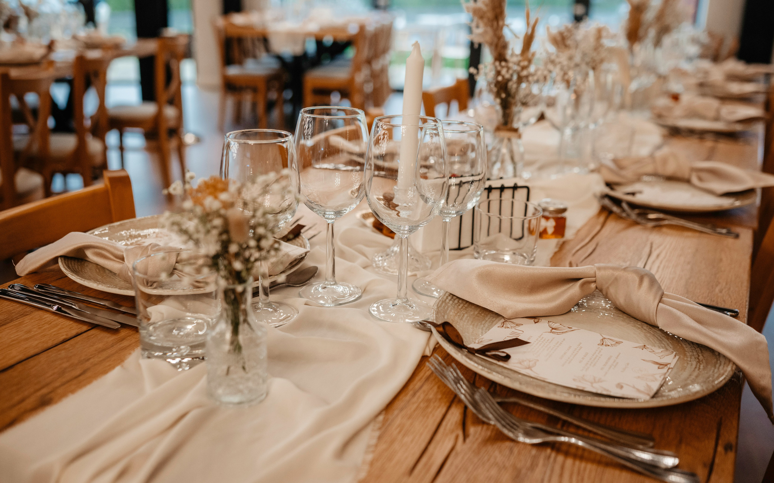 🤎 E l i s a & O v i d i u — Wedding Day Preview. Wedding & Family Photographer