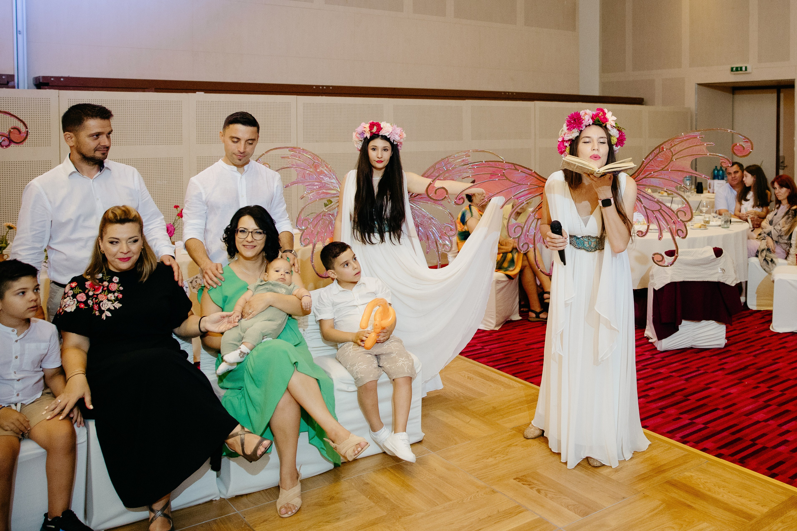 Fotografie De Botez MdimaFotoStudio. MDimaFotoStudio. Fotograf de nuntă, evenimente private și de familie