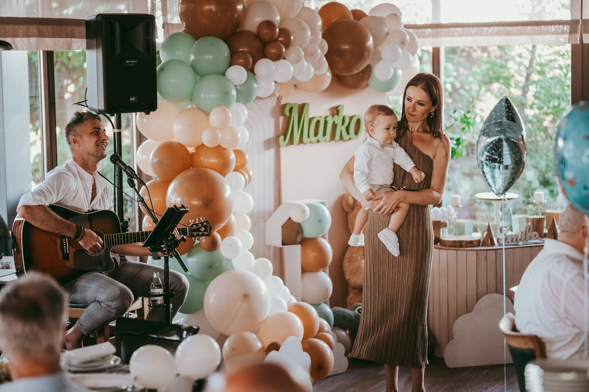 Marko 1.rodjendan. Deciji i porodicni fotograf u Beogradu Oksana Skendzic