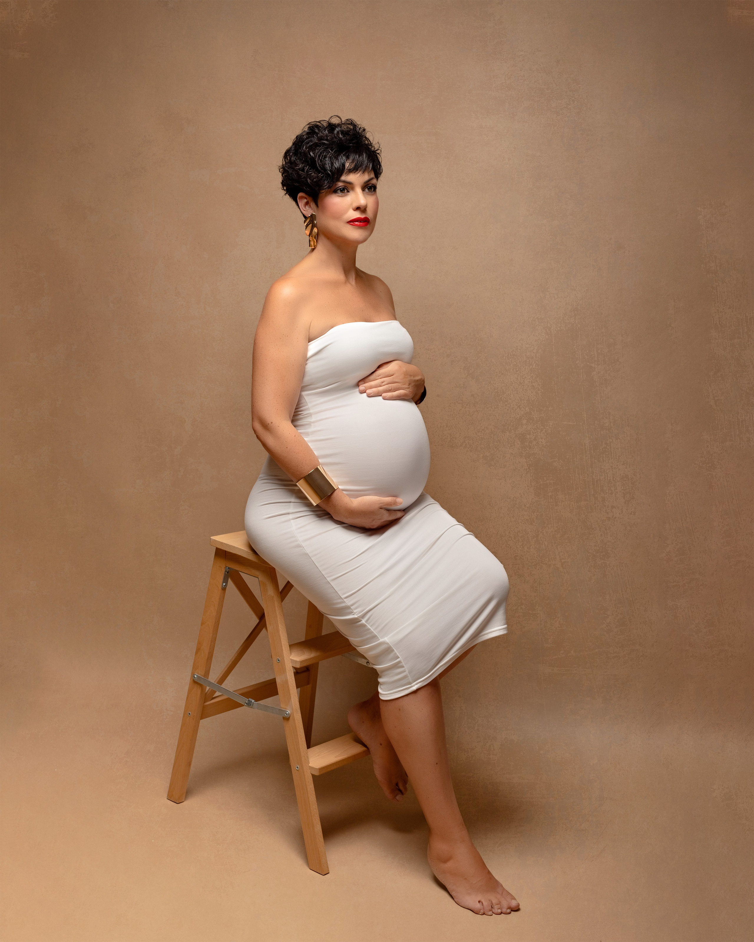 una sesión de fotos ,sesión de fotos para , sesión de fotos Almería , fotografía Almería , fotos premamá ,sesión de fotos embarazo , sesión de fotos Maternidad ,sesión de fotos Embarazo en exteriores , fotos embarazo en la playa . sesión de fotos de embarazo en Estudio, fotografía de retrato Almería ,Estudio de fotografía para embarazadas y maternidad , Estudio Embarazadas fotos , mejor fotógrafo de Embarazo Almería , fotografía Embarazo en Almería 