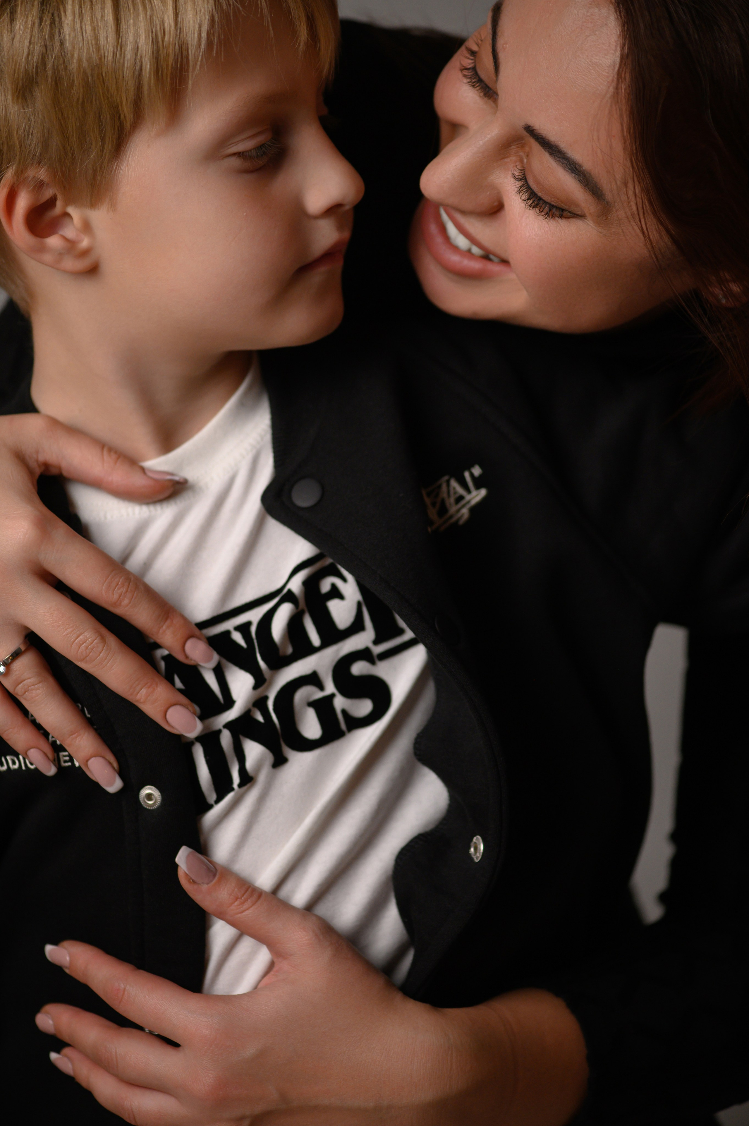 STUDIO. Семейная, детская, портретная и предметная фотосъемка в Салониках