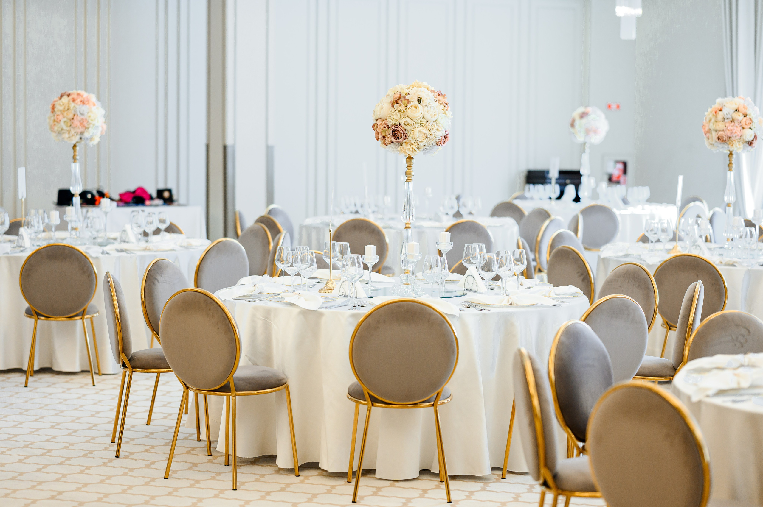 Madalina & Ovidiu. Mugurel Olteanu Fotograf