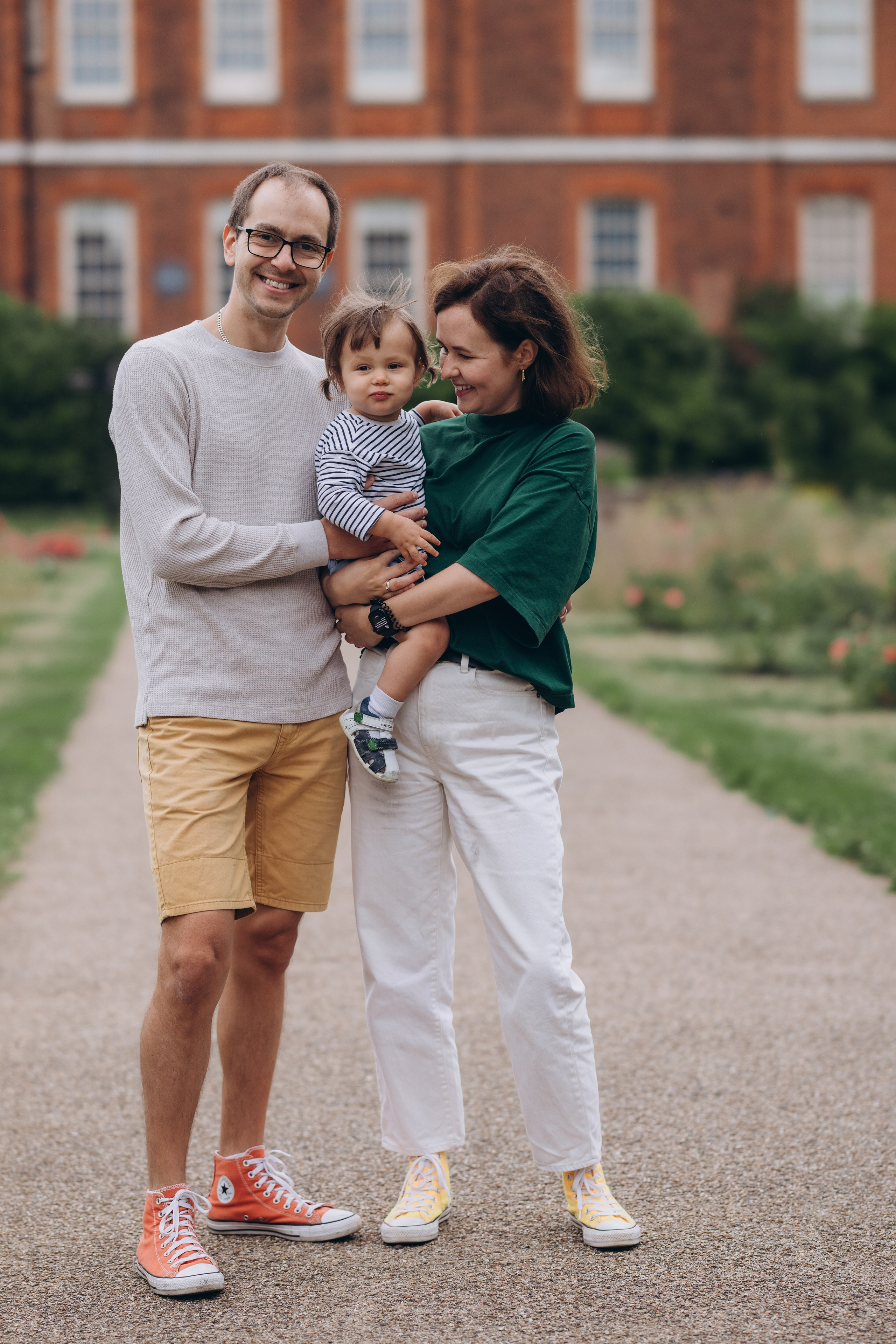 Milena with parents (Greenwich Park). Anastasia Klink, Photographer in London