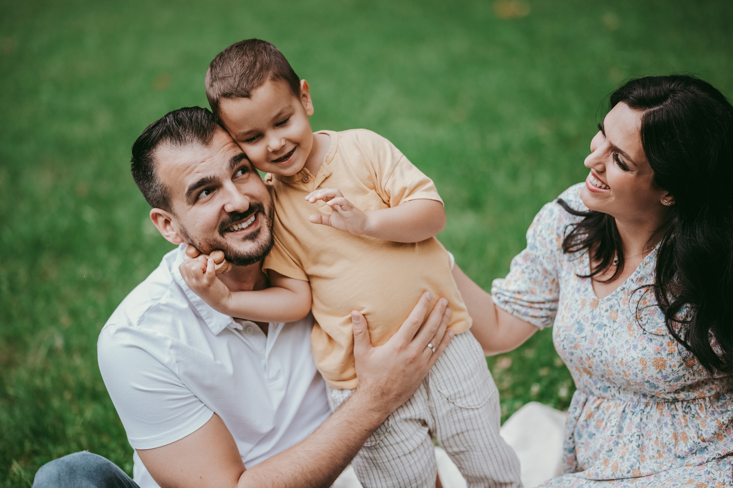 Jelena, Filip, Igor. Deciji i porodicni fotograf u Beogradu Oksana Skendzic
