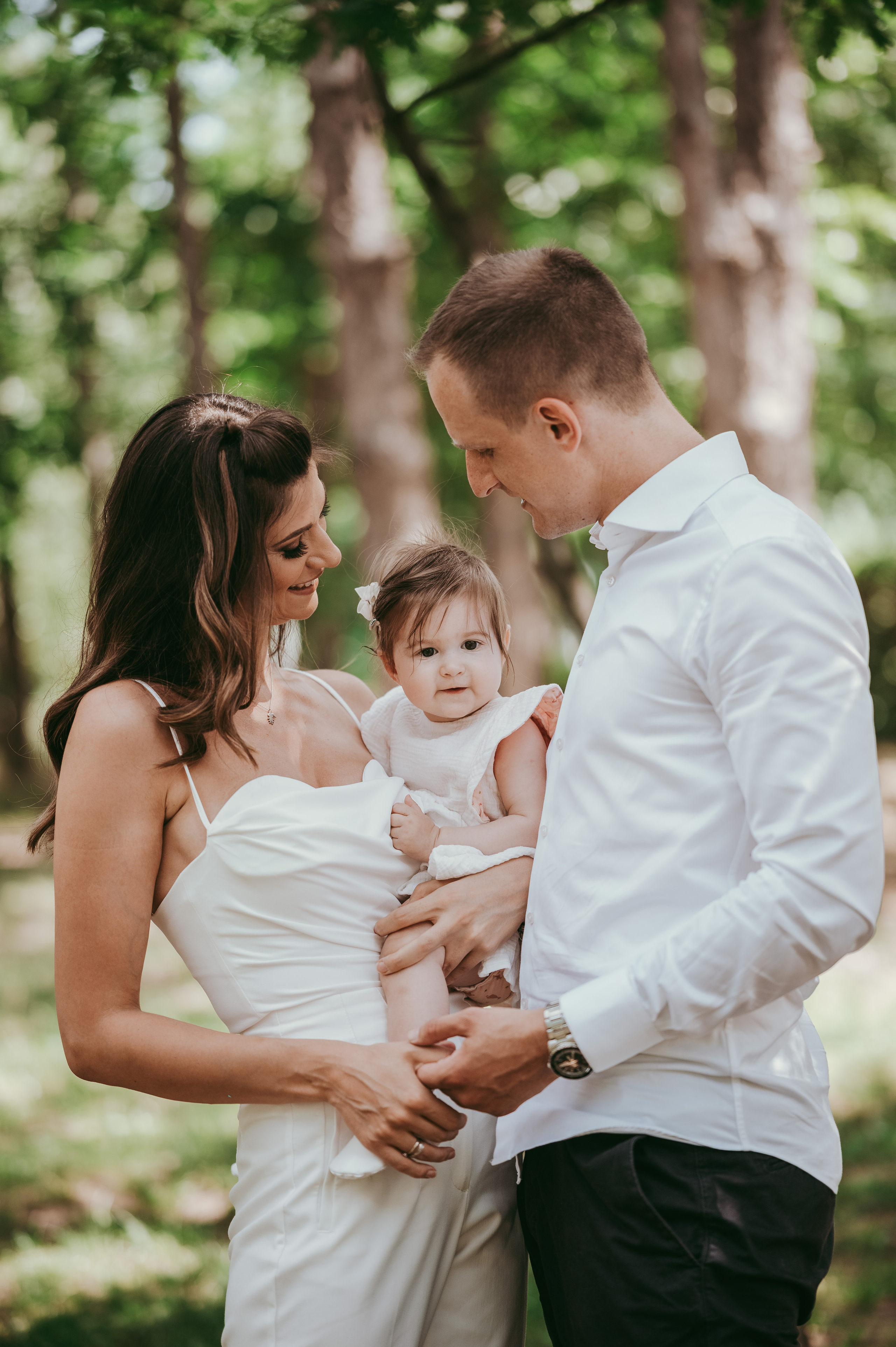 Mila / krstenje. Deciji i porodicni fotograf u Beogradu Oksana Skendzic