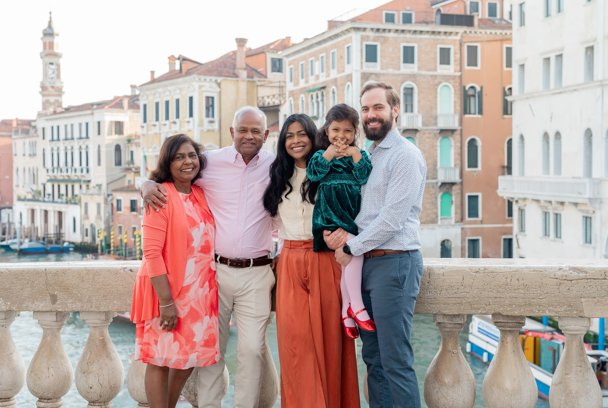 Family photoshoot in Venice. Photographer in Venice Anna Terzi
