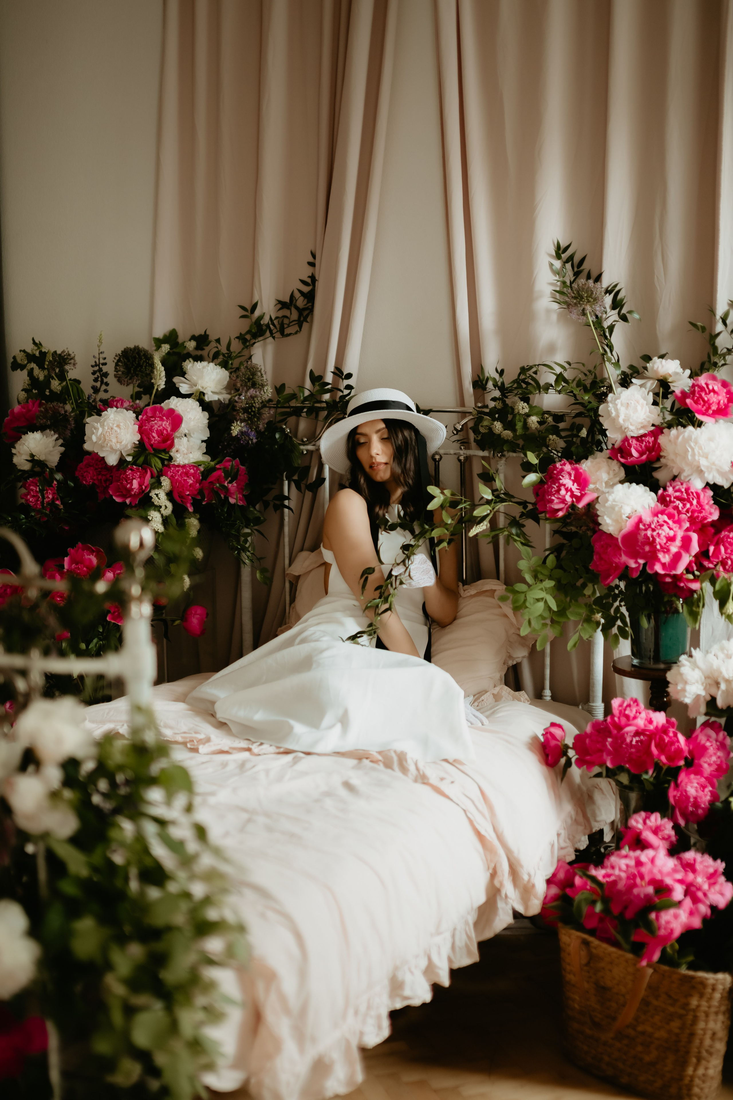 Julia. Wedding and Family Photograph