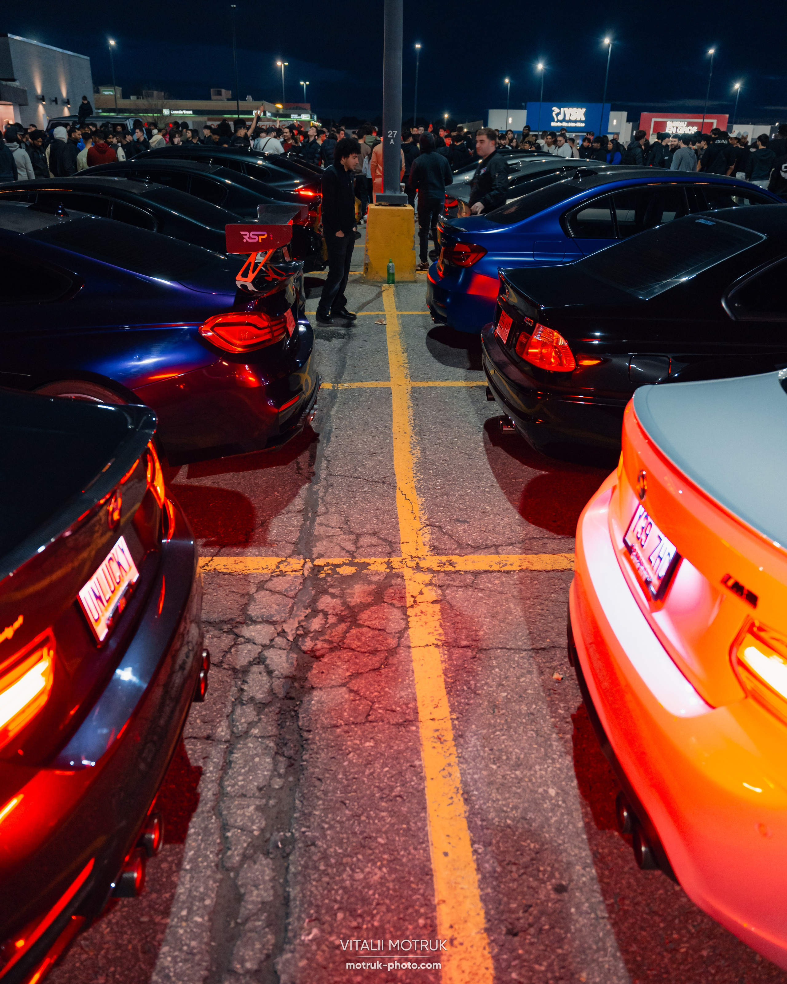Car meet: 514 bimmers. Photographe de voitures à Paris — Vitalii Motruk