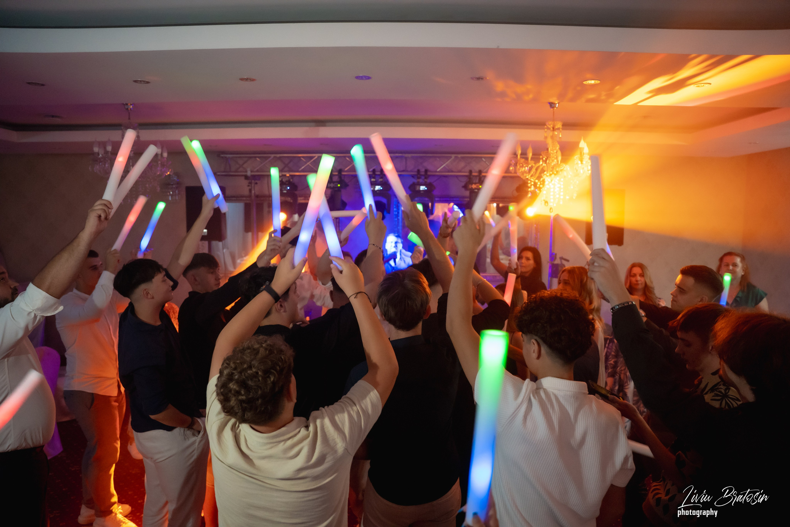 RĂZVAN. RRStudio — Fotograf evenimente