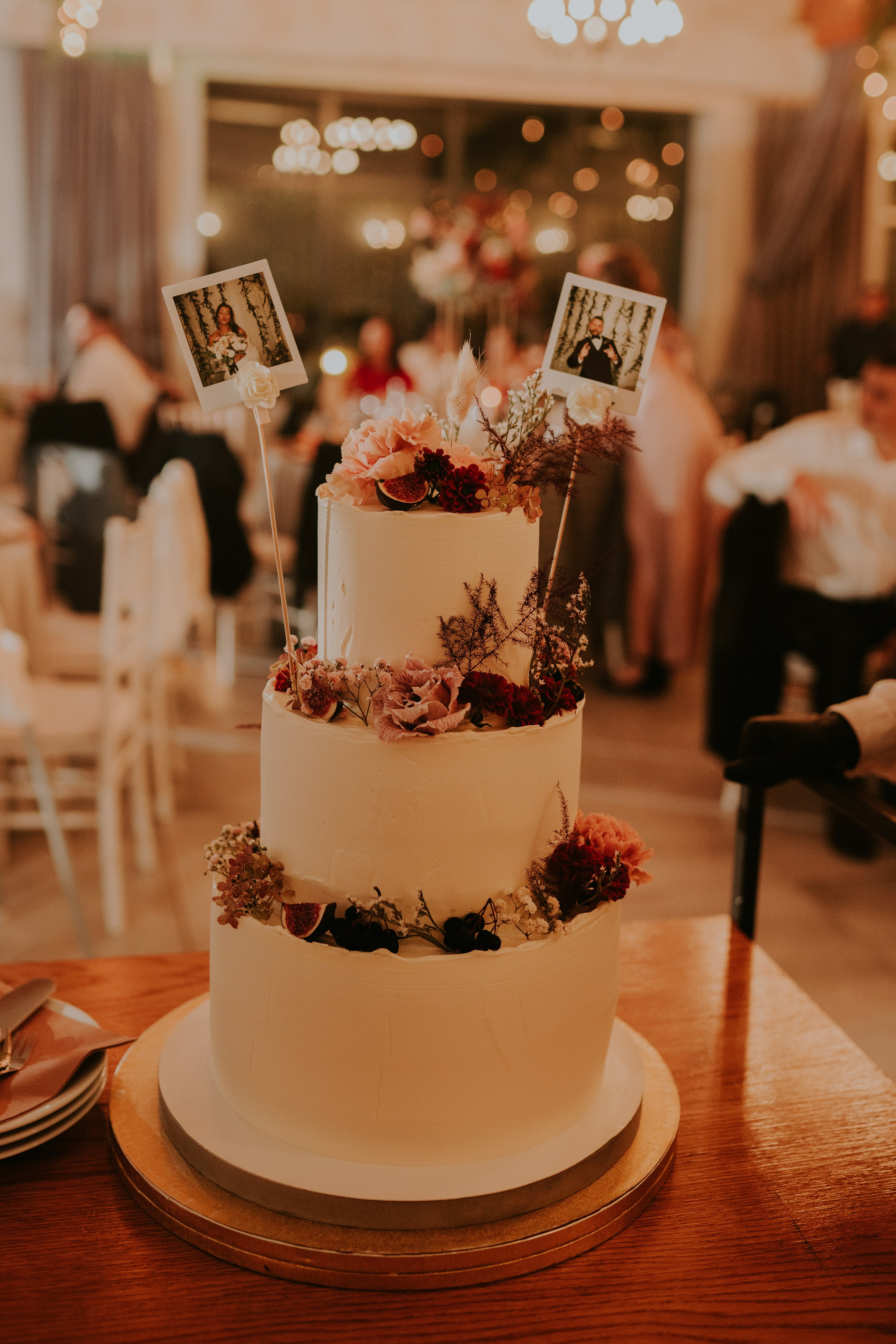 Sala Koralowa w Jaworzu: Opowieść o ślubie Nikoli i Kacpra. Karkowskafoto - fotografia miłości